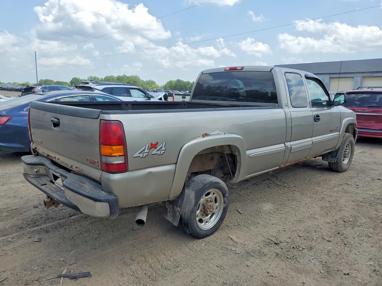 2002 Gmc Sierra K2500 Heavy Duty Beige vin: 1GTHK29102E107785
