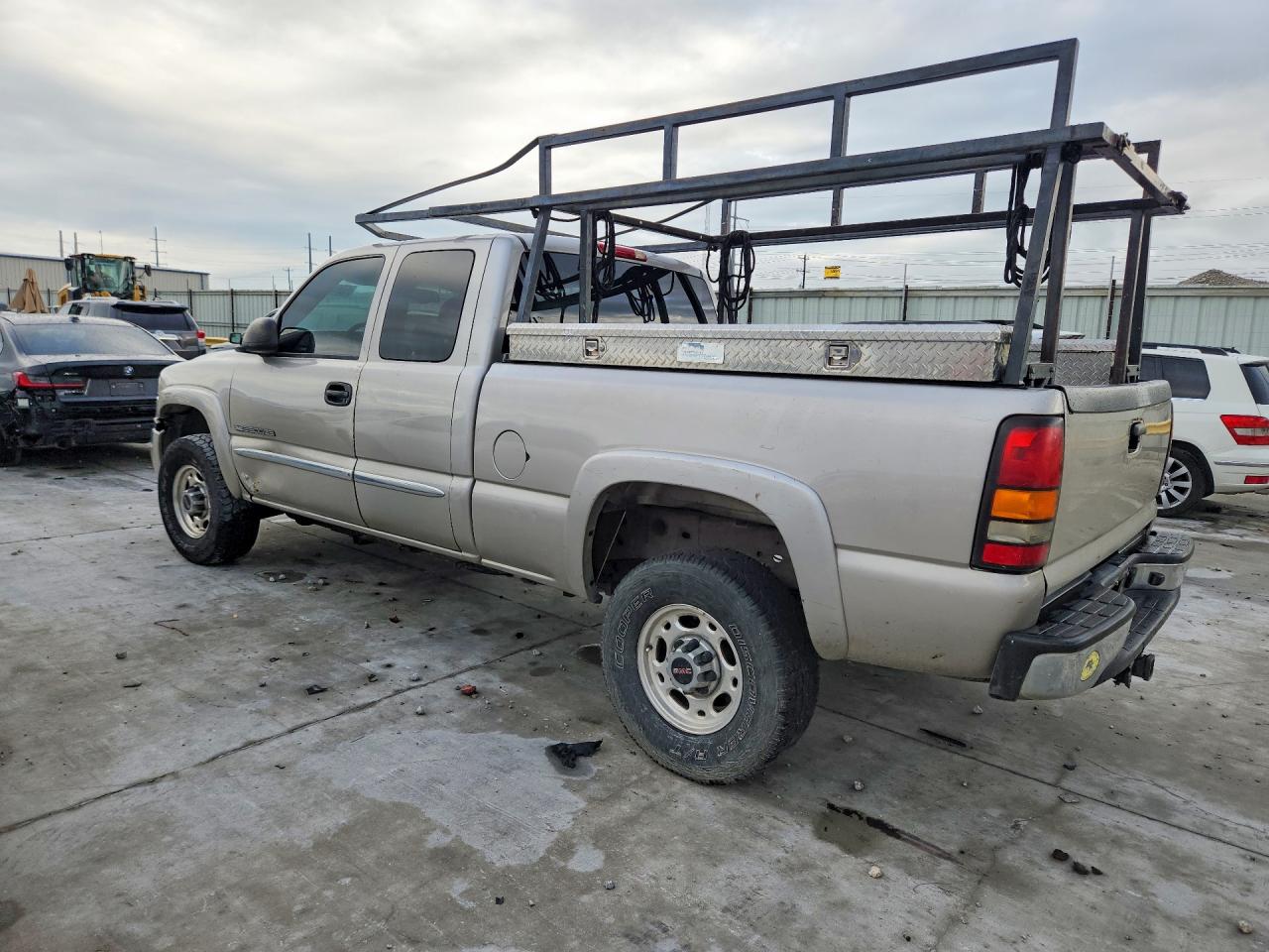 2005 Gmc Sierra K2500 Heavy Duty Tan vin: 1GTHK29205E140119
