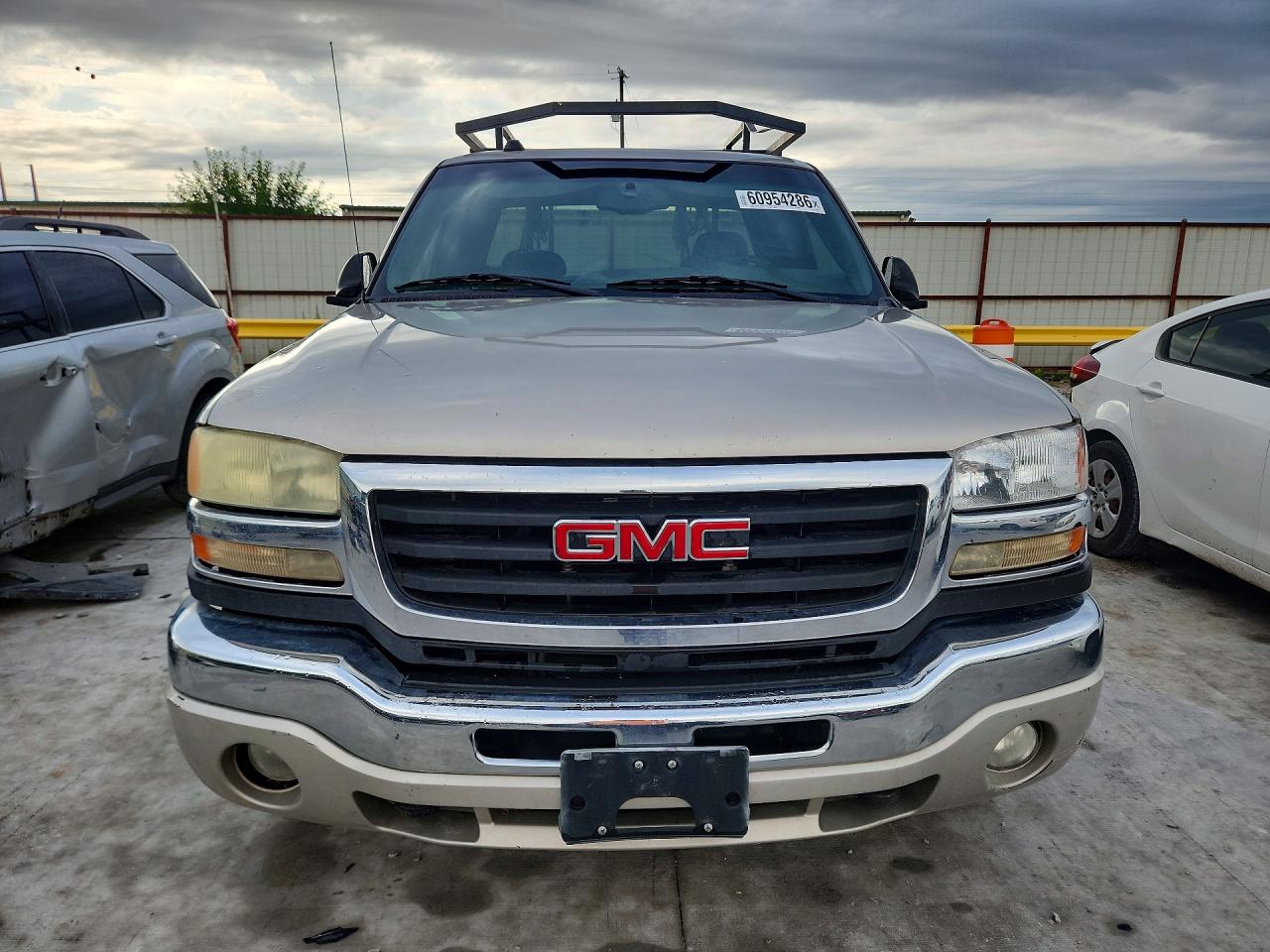 2005 Gmc Sierra K2500 Heavy Duty Tan vin: 1GTHK29205E140119