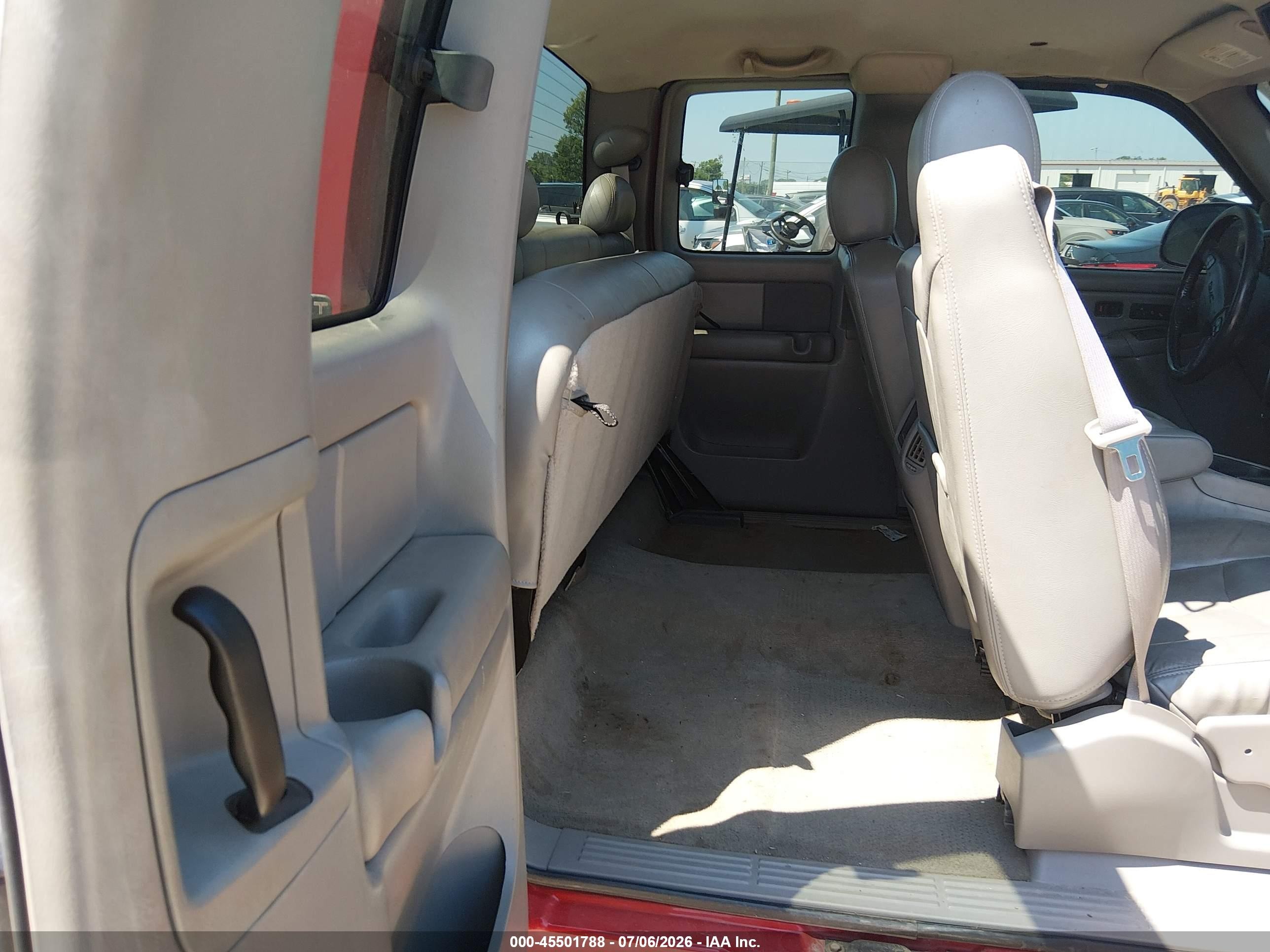 2004 Gmc Sierra 2500hd Slt Red vin: 1GTHK29244E393894