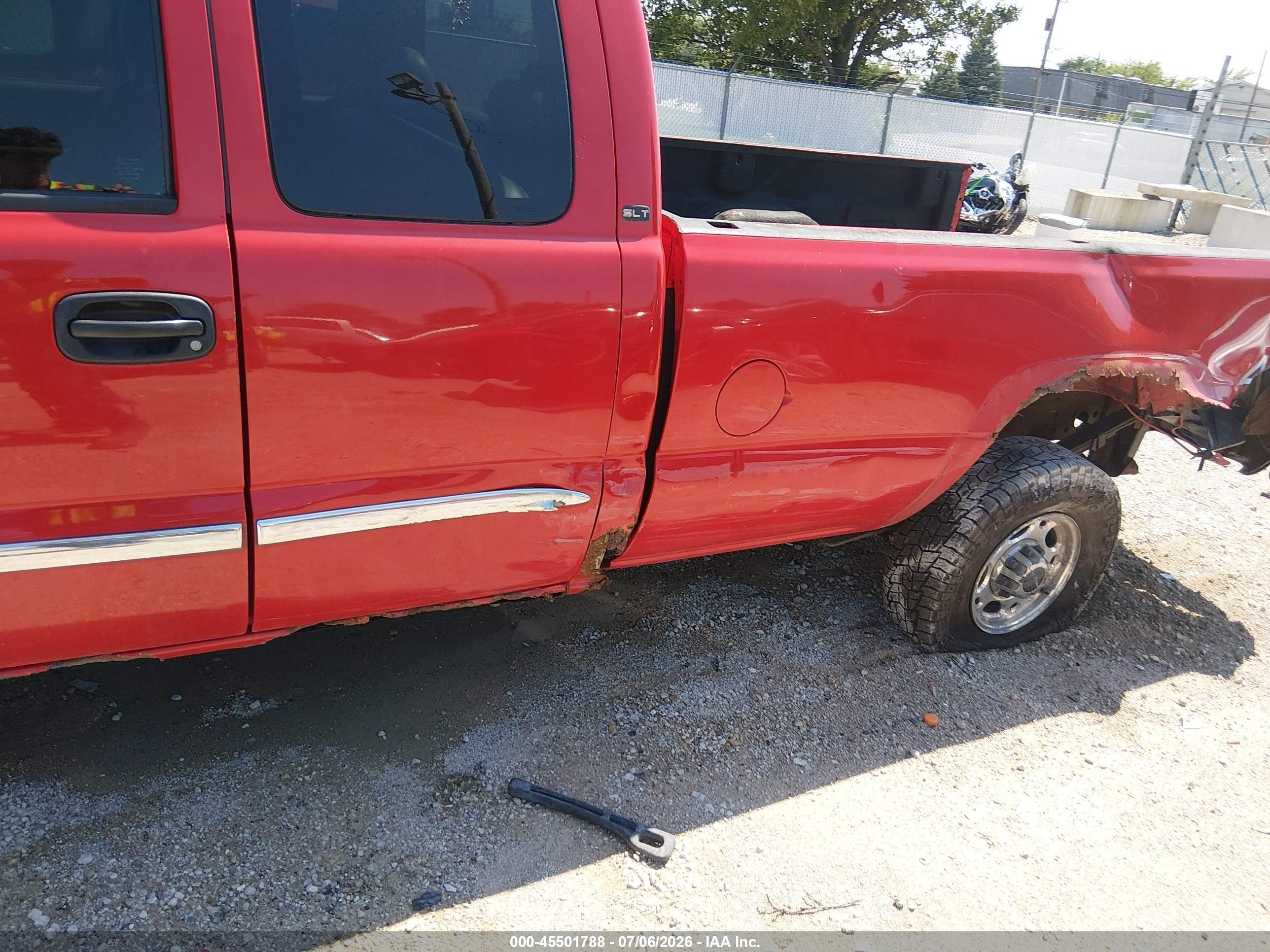 2004 Gmc Sierra 2500hd Slt Red vin: 1GTHK29244E393894