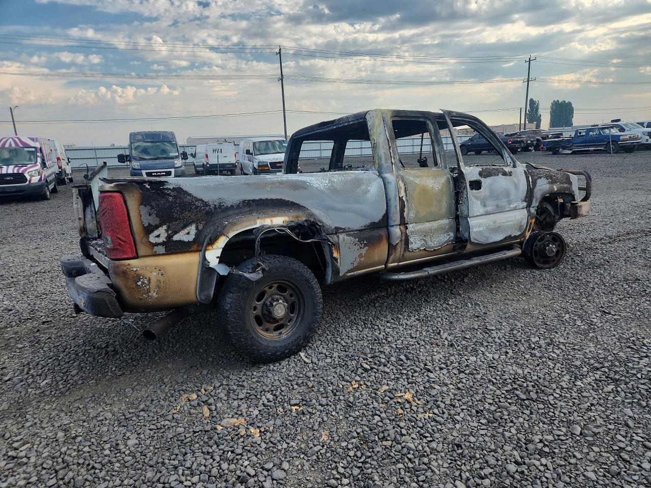 2005 Gmc Sierra K2500 Heavy Duty Пожар vin: 1GTHK29255E144148