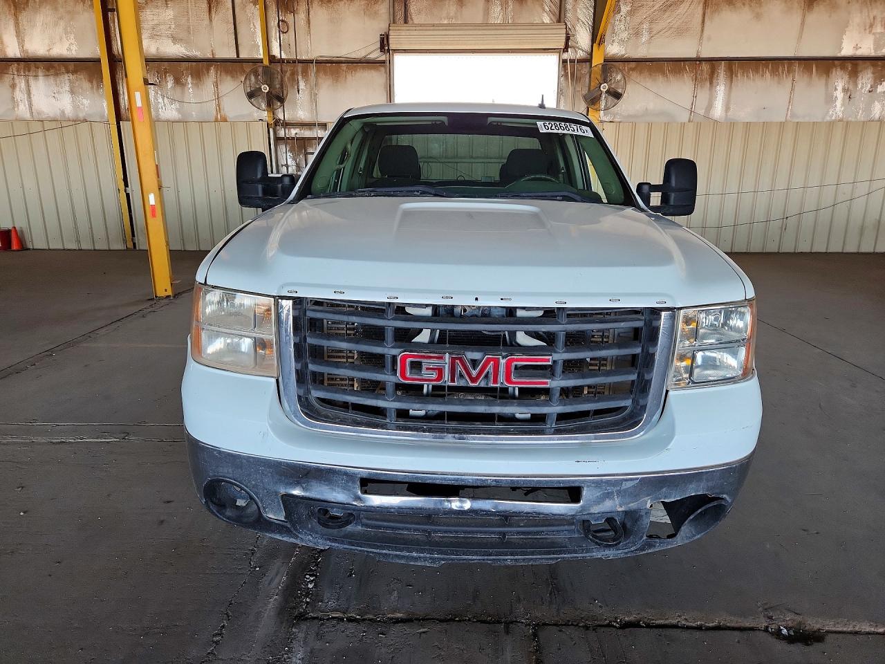 2008 Gmc Sierra White vin: 1GTHK29608E142671