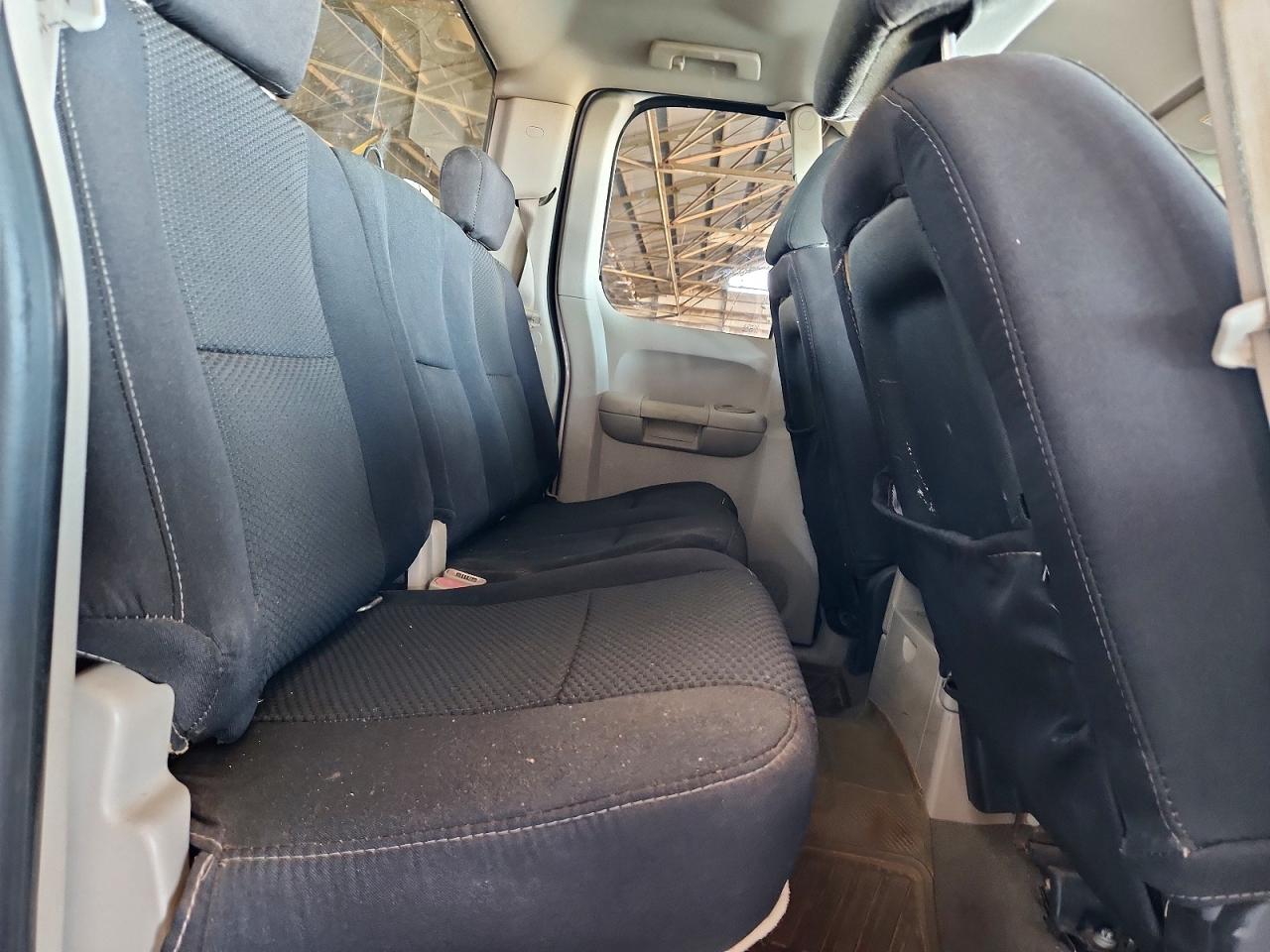2008 Gmc Sierra White vin: 1GTHK29608E142671