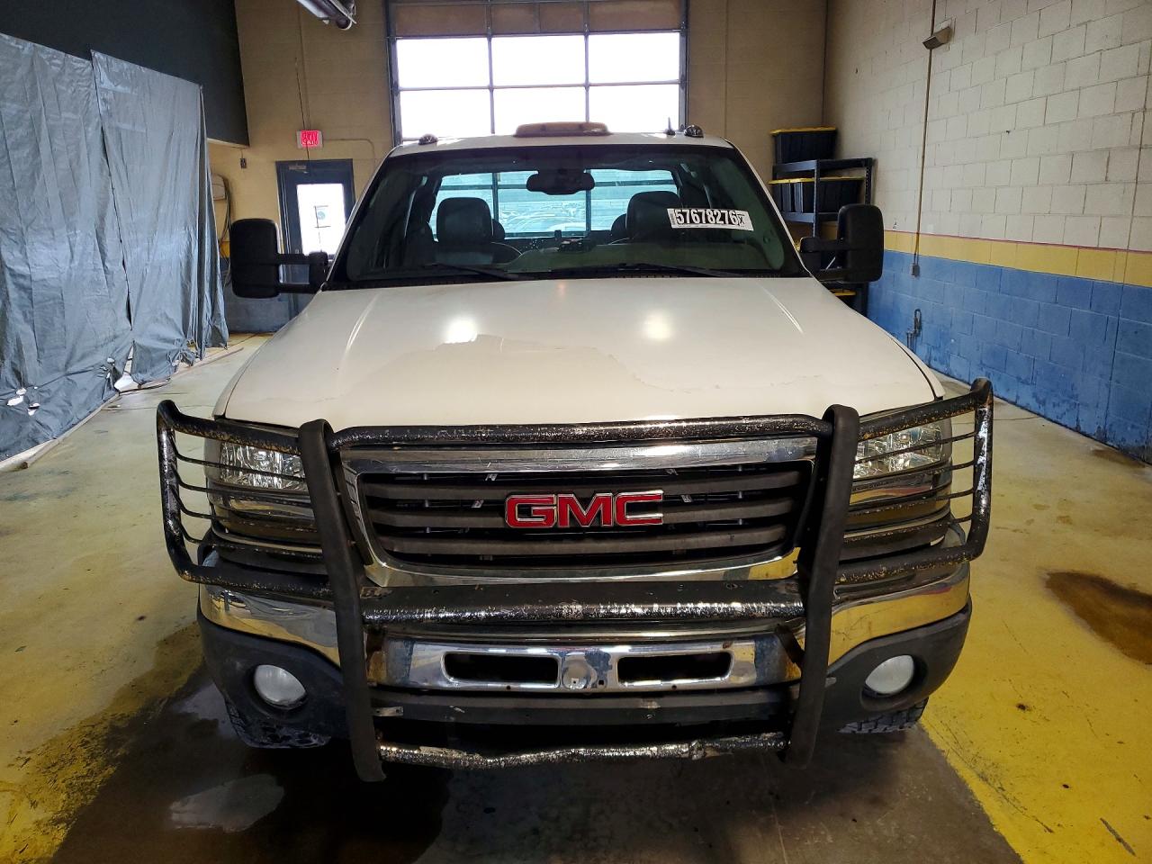 2006 Gmc Sierra K2500 Heavy Duty White vin: 1GTHK29D16E181748