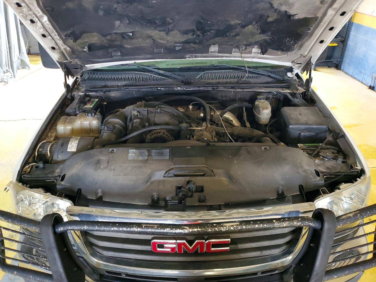 2006 Gmc Sierra K2500 Heavy Duty White vin: 1GTHK29D16E181748
