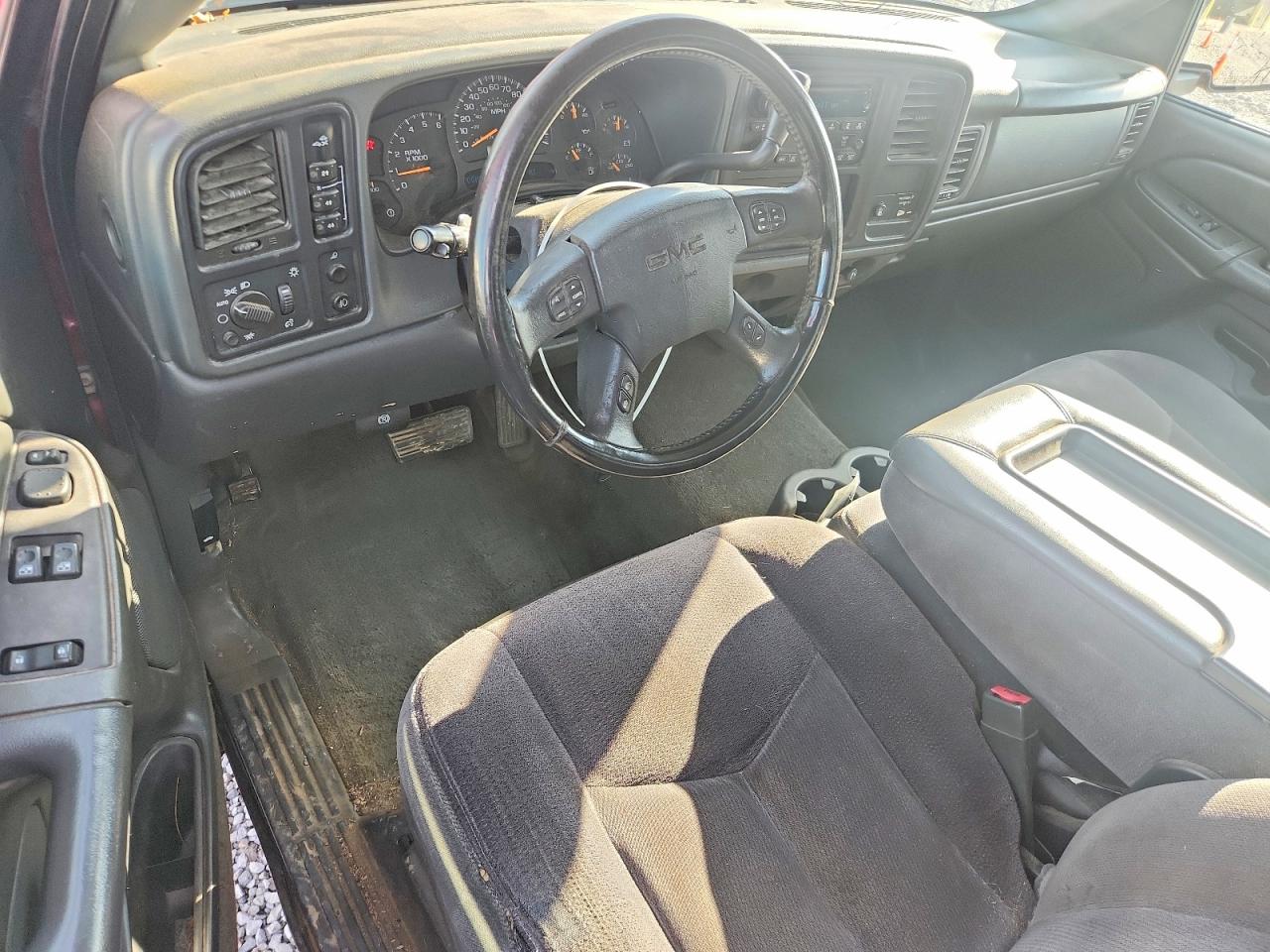 2005 Gmc Sierra K2500 Heavy Duty Burgundy vin: 1GTHK29U05E343948