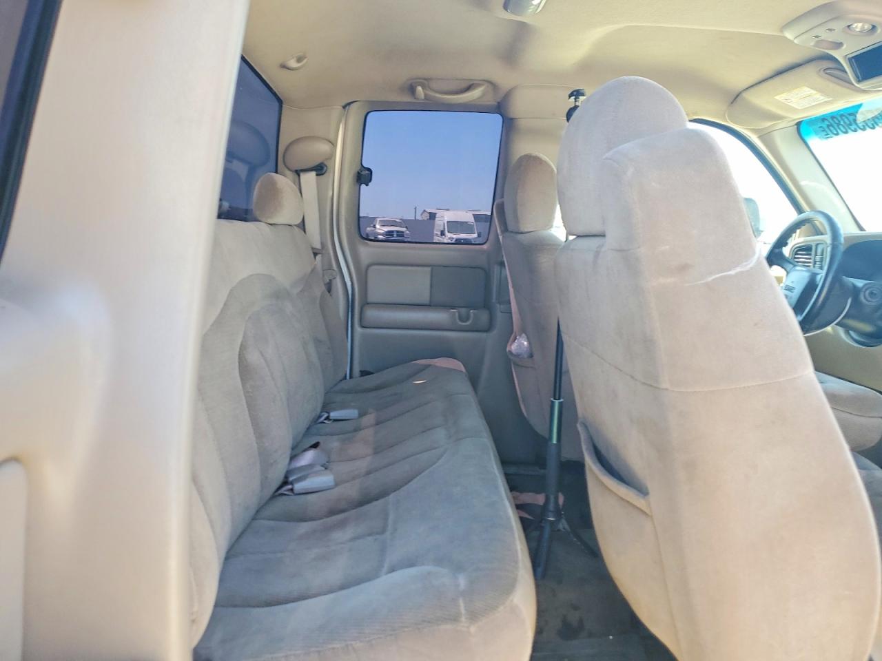 2002 Gmc Sierra K2500 Heavy Duty White vin: 1GTHK29U12E264980