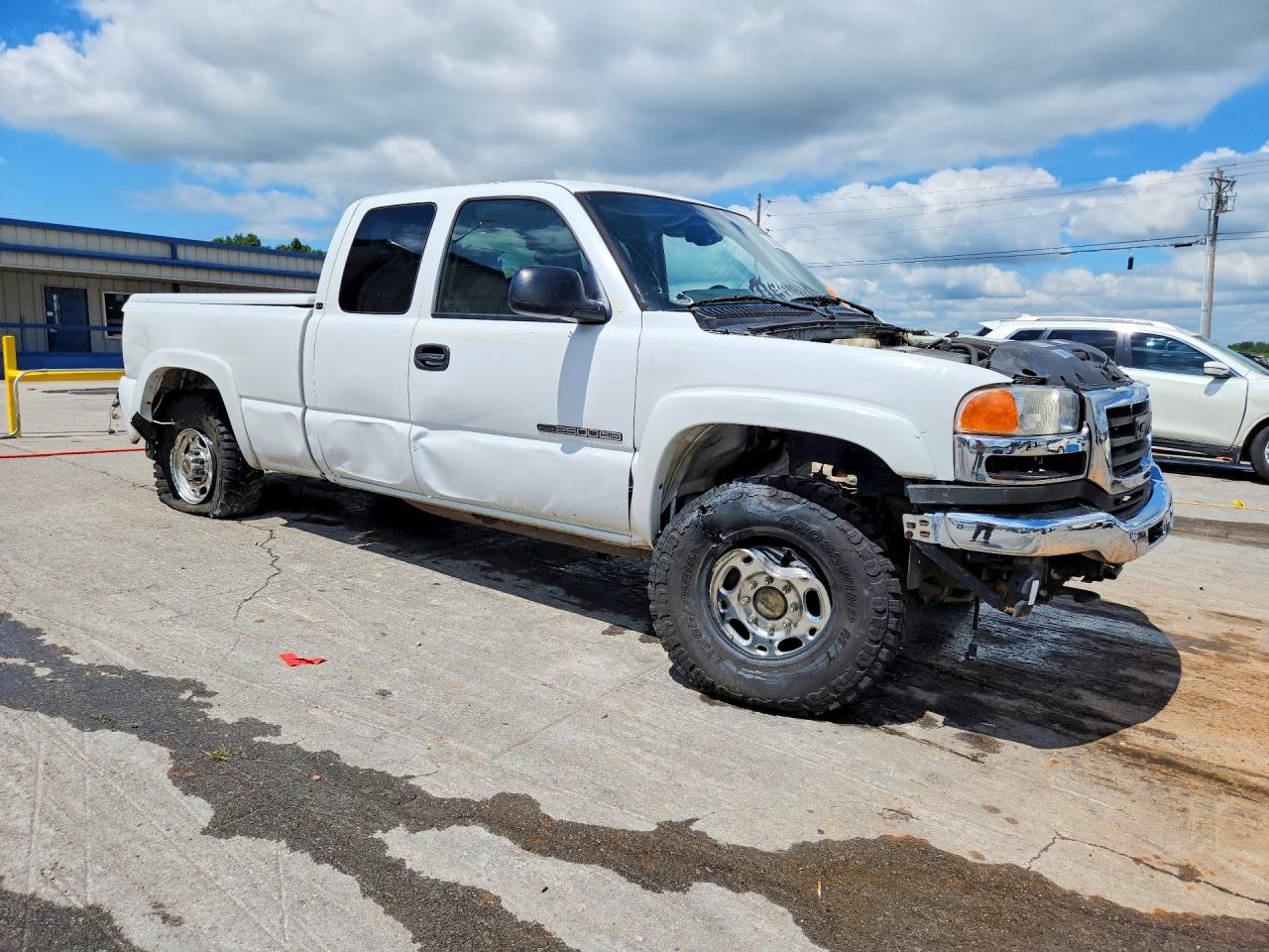 2005 Gmc Sierra K2500 Heavy Duty White vin: 1GTHK29U35E293319