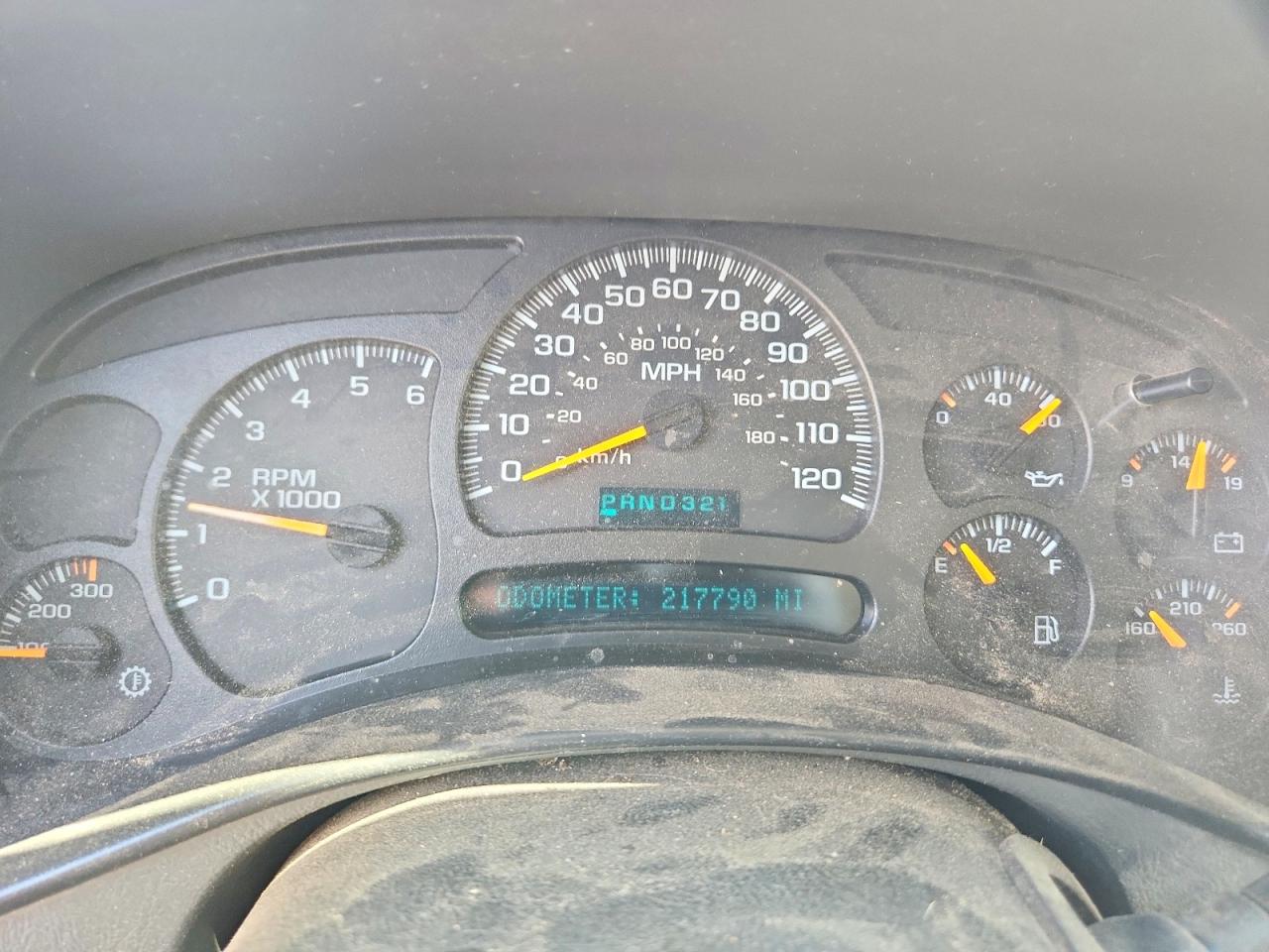 2005 Gmc Sierra K2500 Heavy Duty White vin: 1GTHK29U35E293319