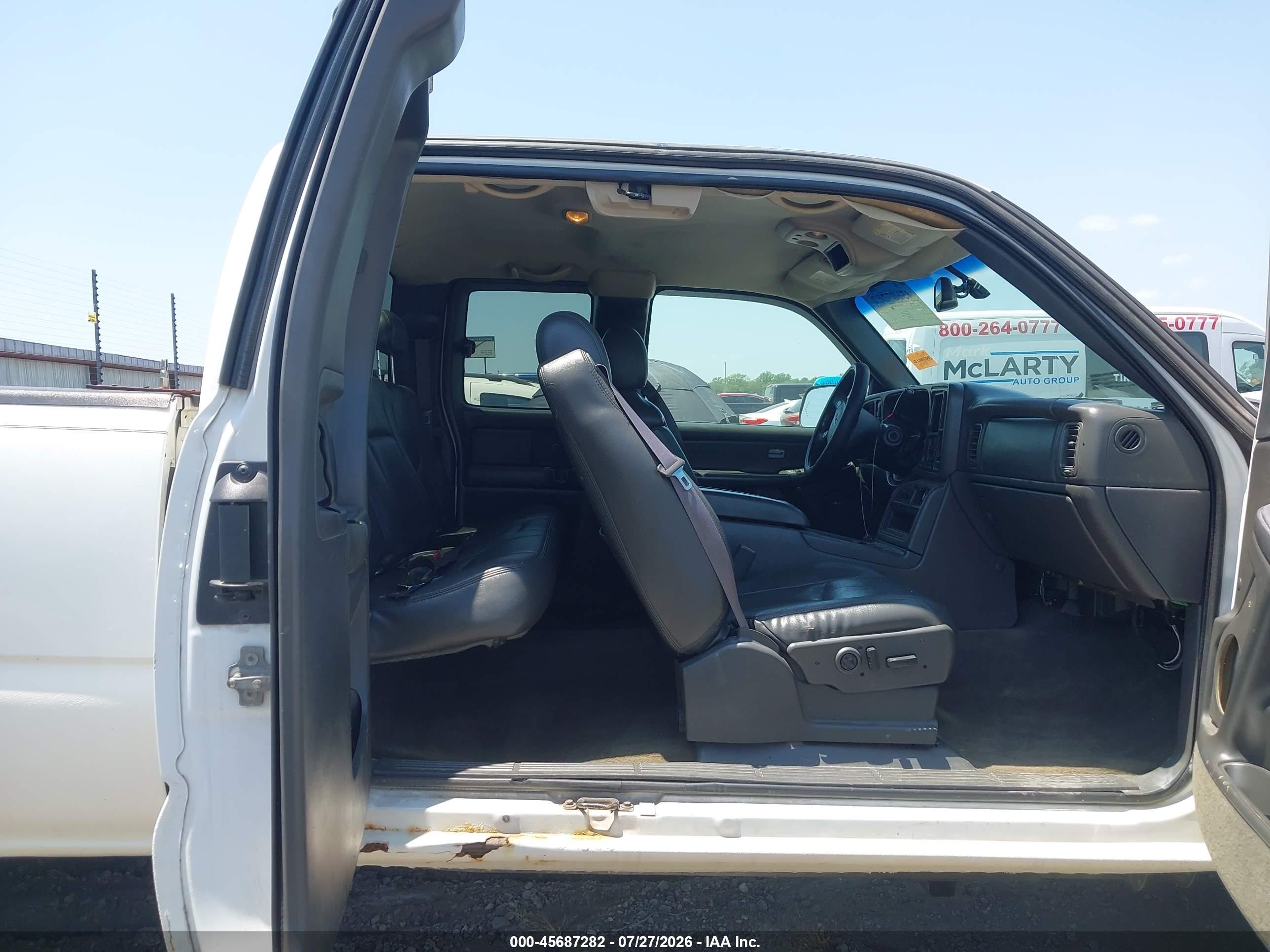 2005 Gmc Sierra 2500hd Slt White vin: 1GTHK29U75E177797