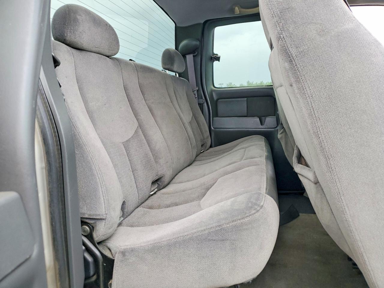 2005 Gmc Sierra K2500 Heavy Duty Tan vin: 1GTHK29U75E197368