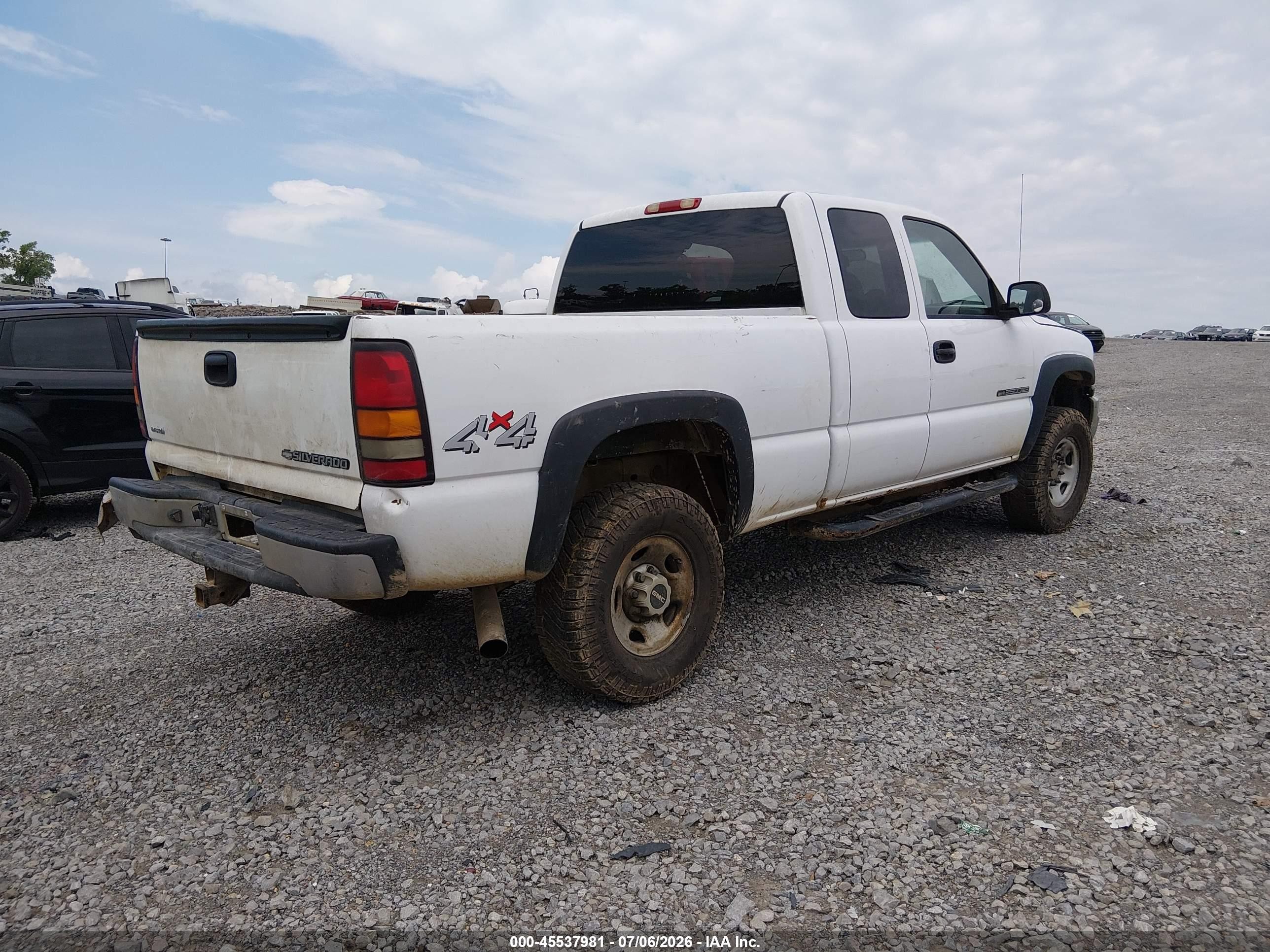 2005 Gmc Sierra 2500hd Work Truck White vin: 1GTHK29U85E316125