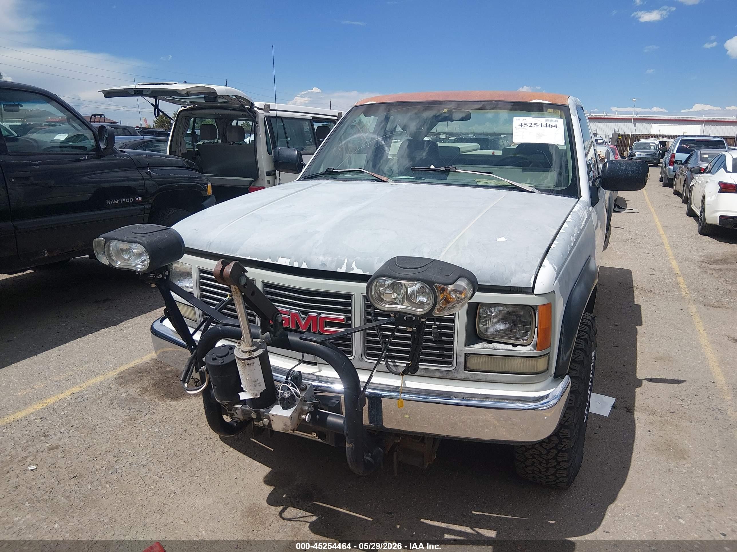 1993 Gmc Sierra K3500 White vin: 1GTHK34K6PE504494