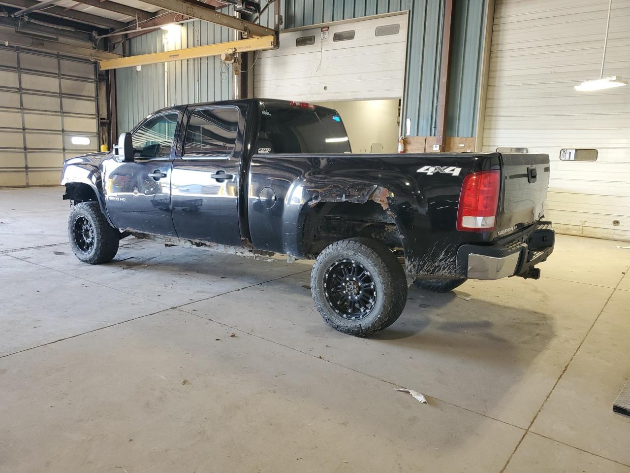 2009 Gmc Sierra K2500 Sle Black vin: 1GTHK53629F151992 Damage: Left Bed Side, Rust, Severe Damage