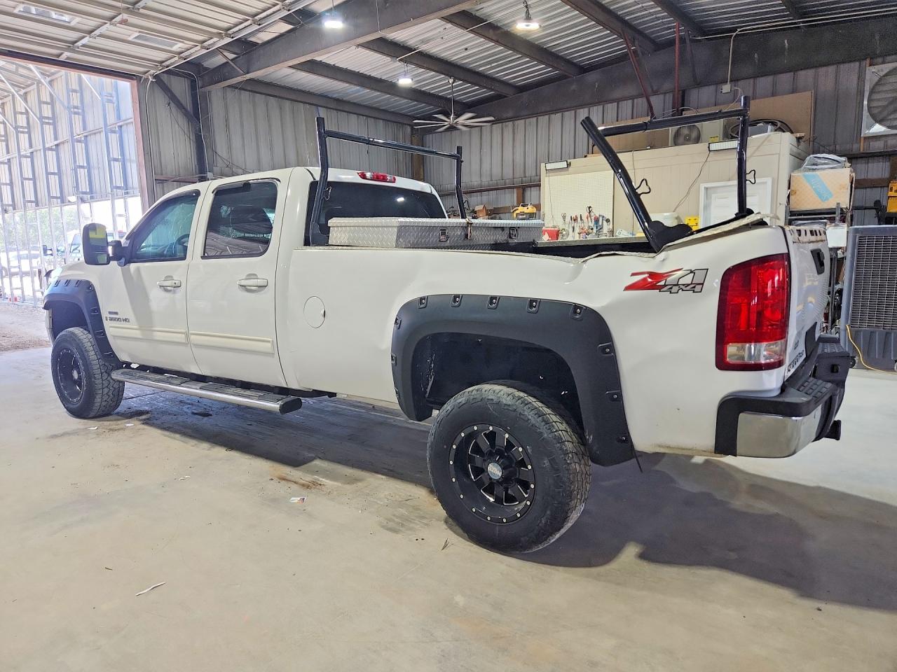 2009 Gmc Sierra K3500 Slt White vin: 1GTHK93669F176319