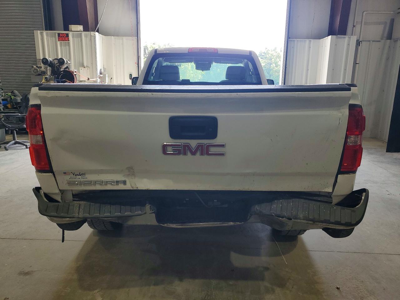 2018 Gmc Sierra C1500 White vin: 1GTN1LEH1JZ110183