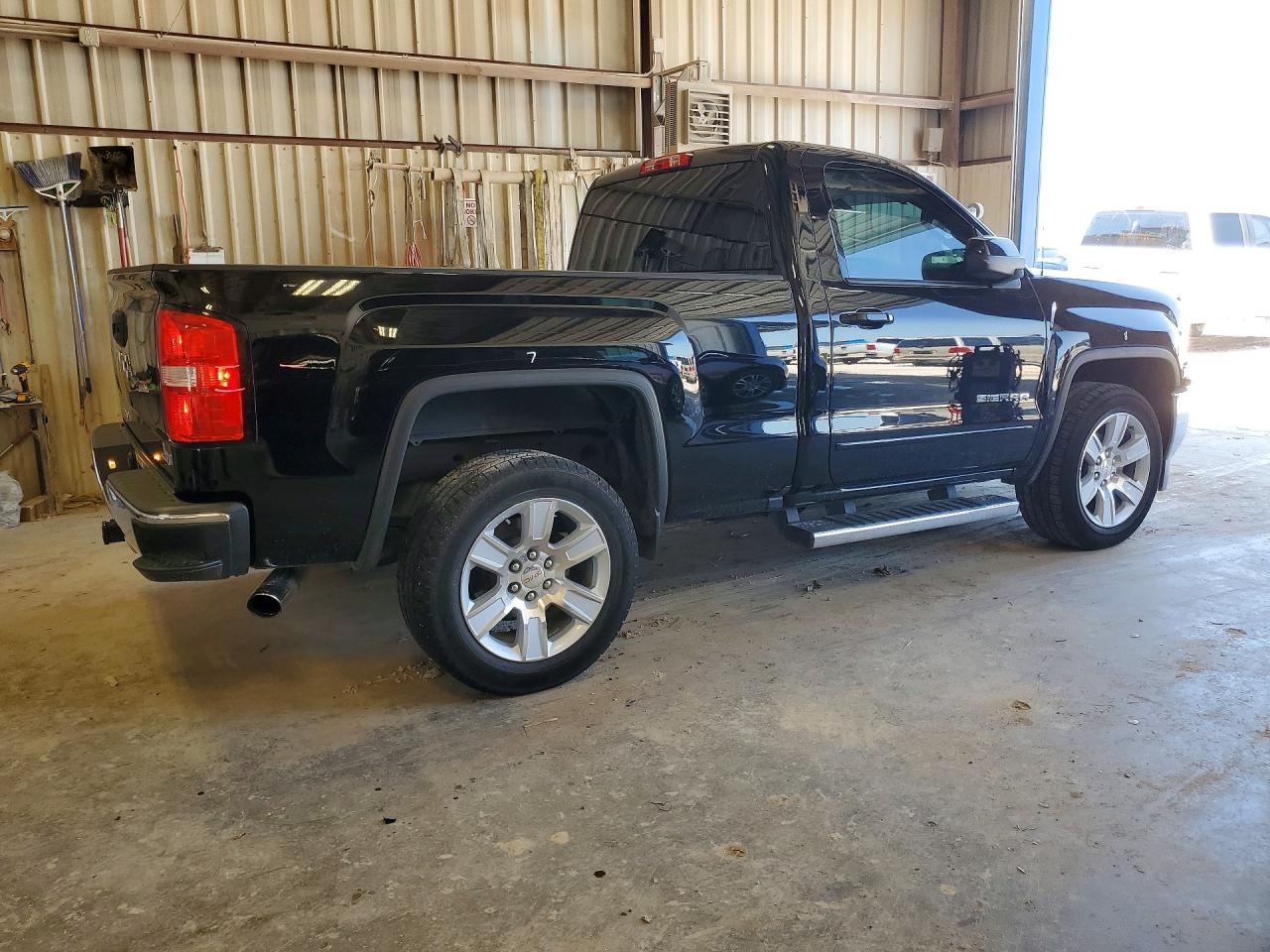 2018 Gmc Sierra C1500 Sle Black vin: 1GTN1MECXJZ217775