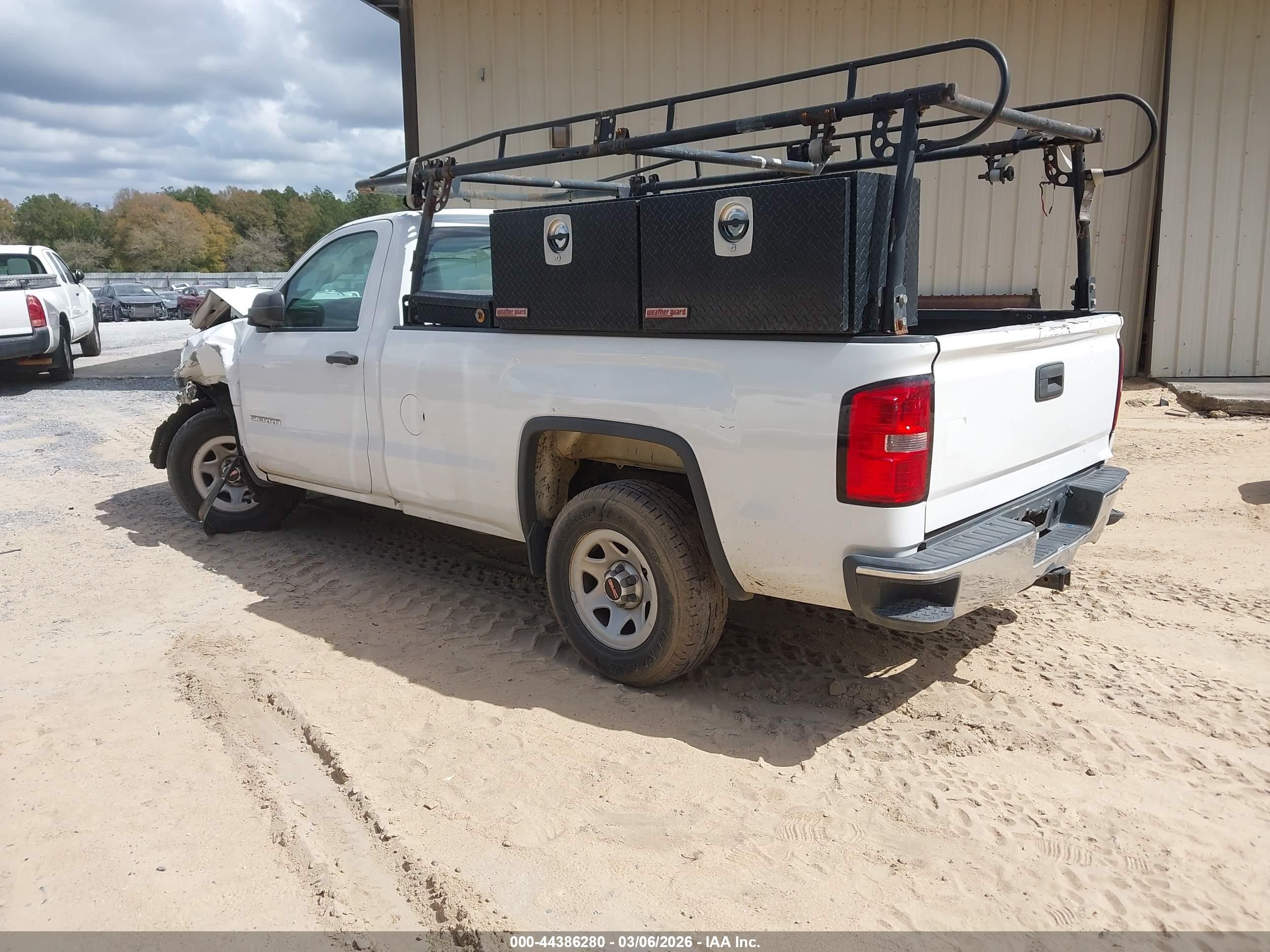 2015 Gmc Sierra 1500   White vin: 1GTN1TEH2FZ406806