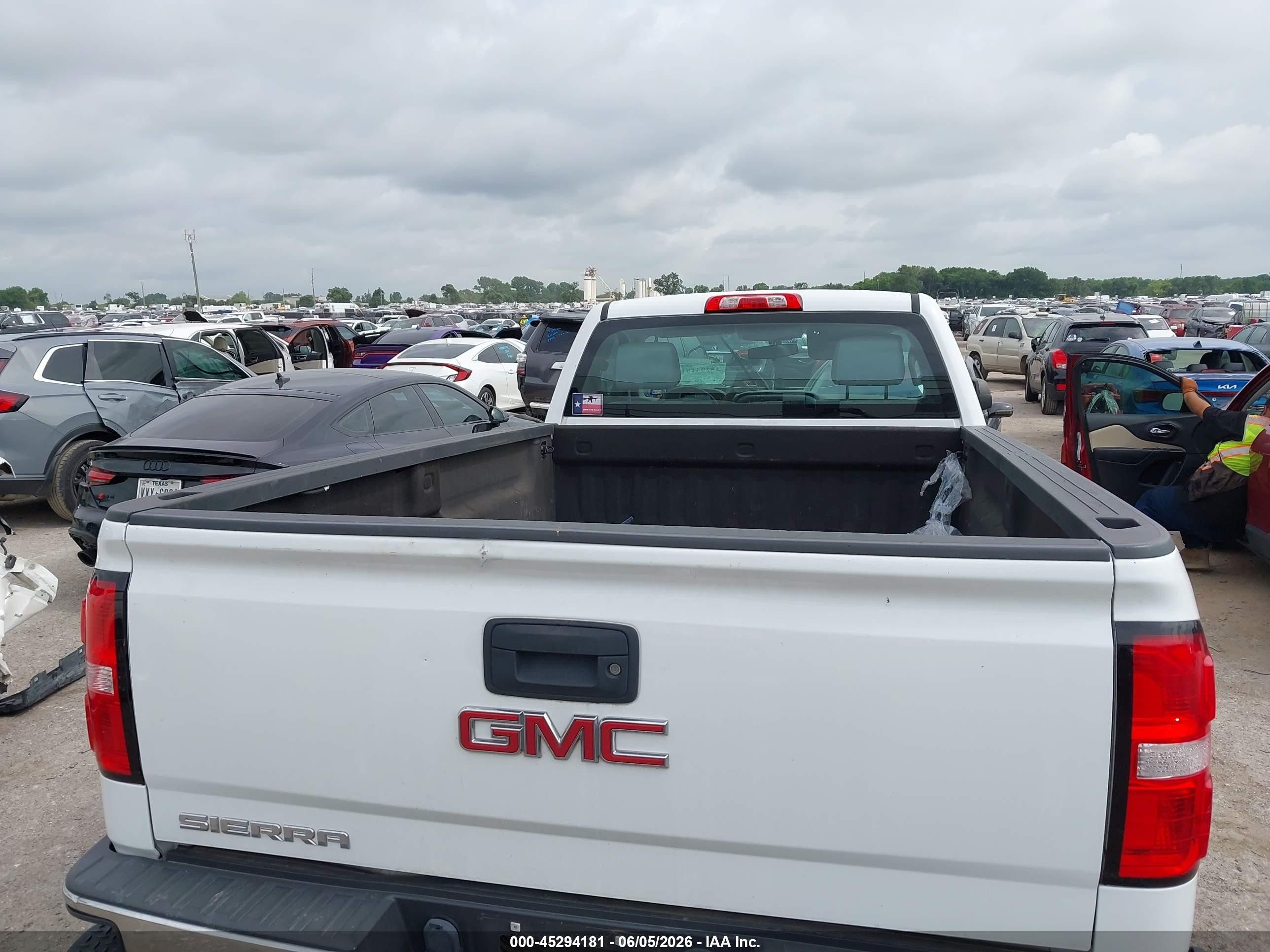 2015 Gmc Sierra 1500   White vin: 1GTN1TEH4FZ280562