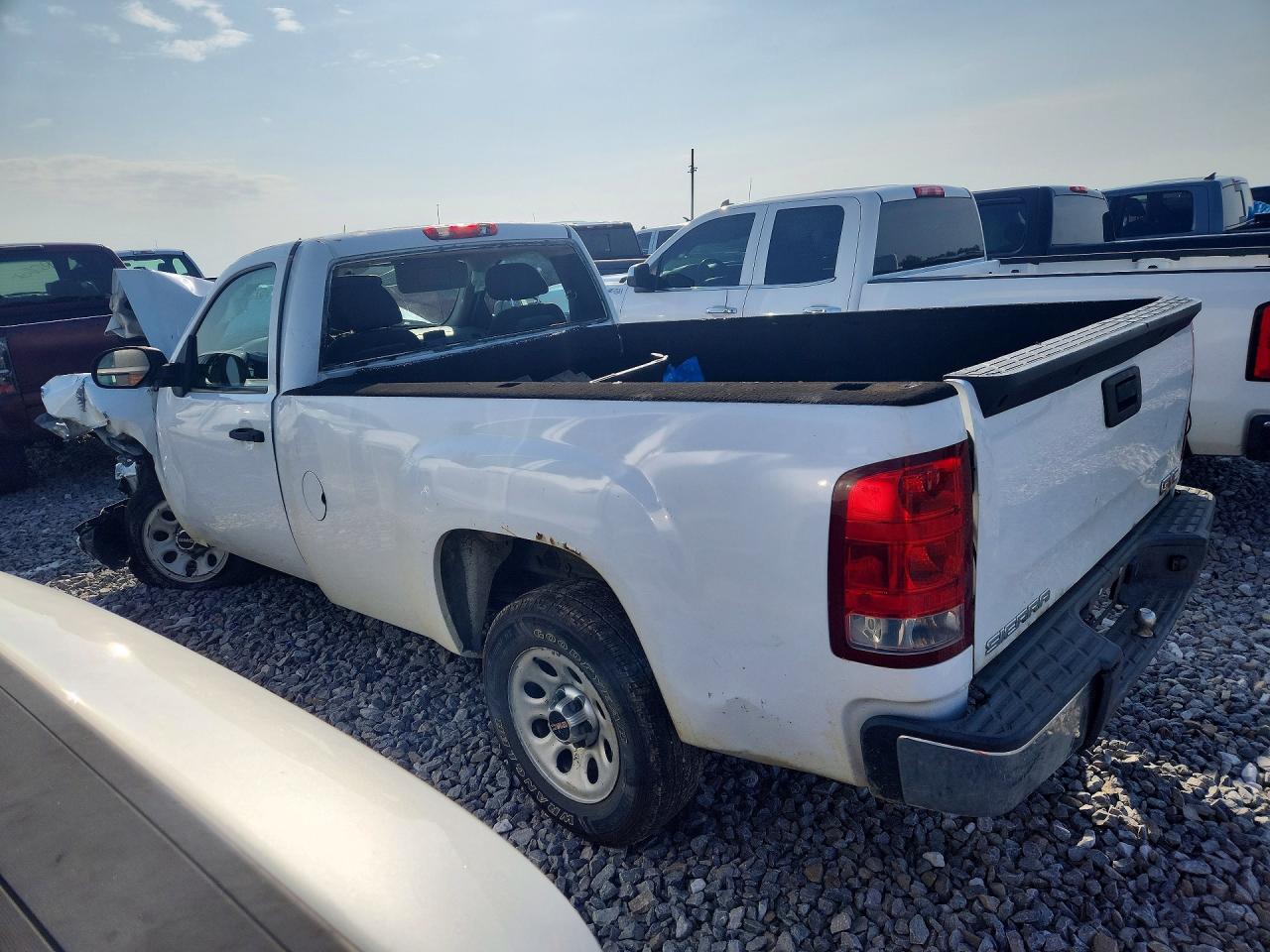 2012 Gmc Sierra C1500 White vin: 1GTN1TEX0CZ136655
