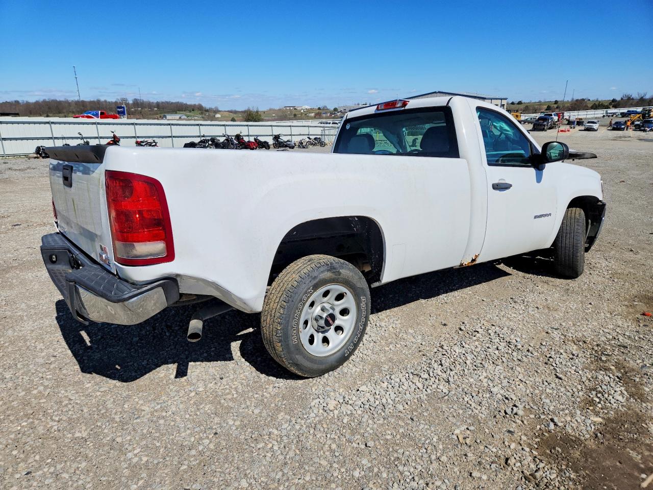 2013 Gmc Sierra C1500 White vin: 1GTN1TEX0DZ133739