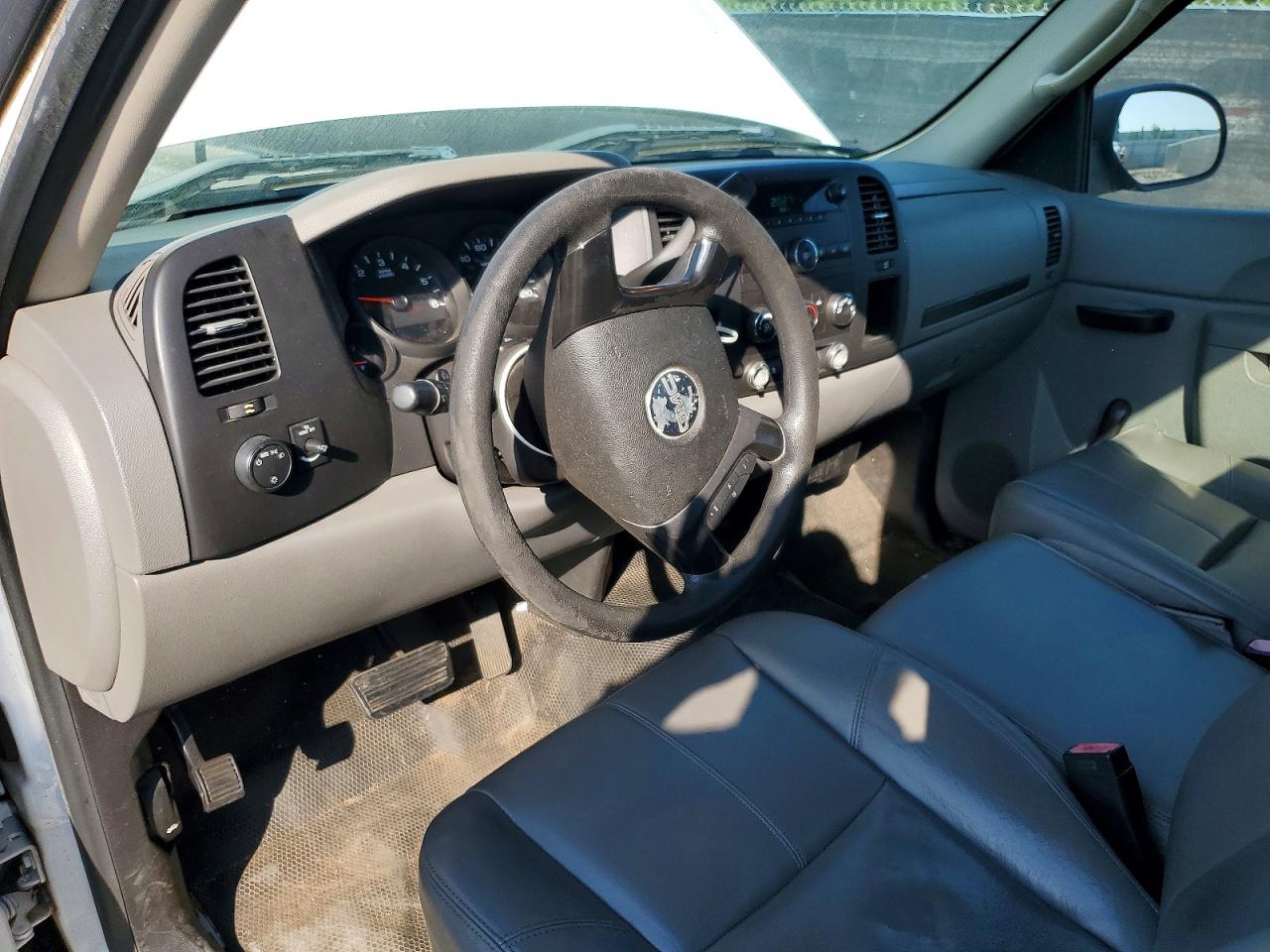 2011 Gmc Sierra C1500 White vin: 1GTN1TEX4BZ201182