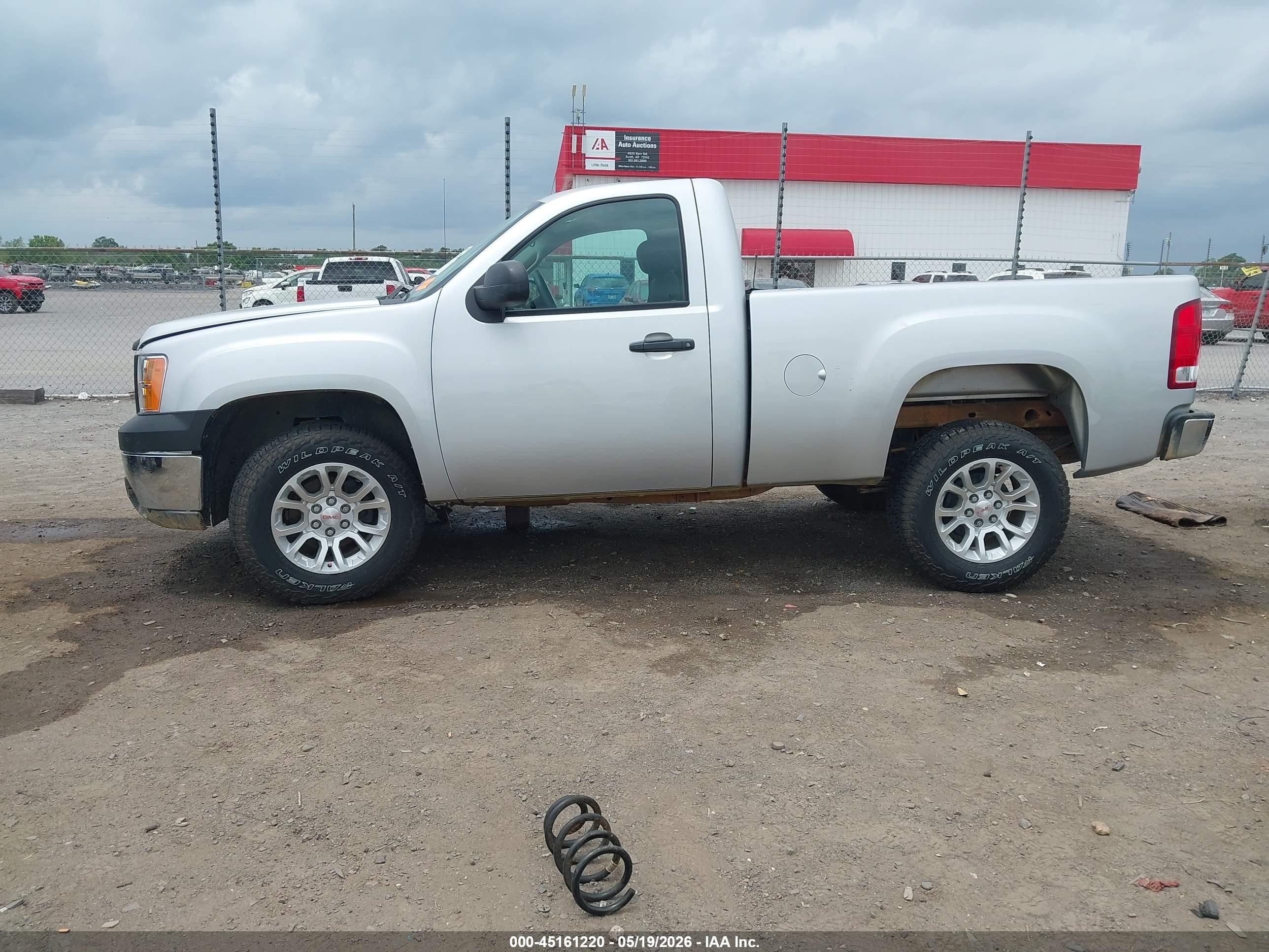 2013 Gmc Sierra 1500 Work Truck Серебряный vin: 1GTN1TEX5DZ256548