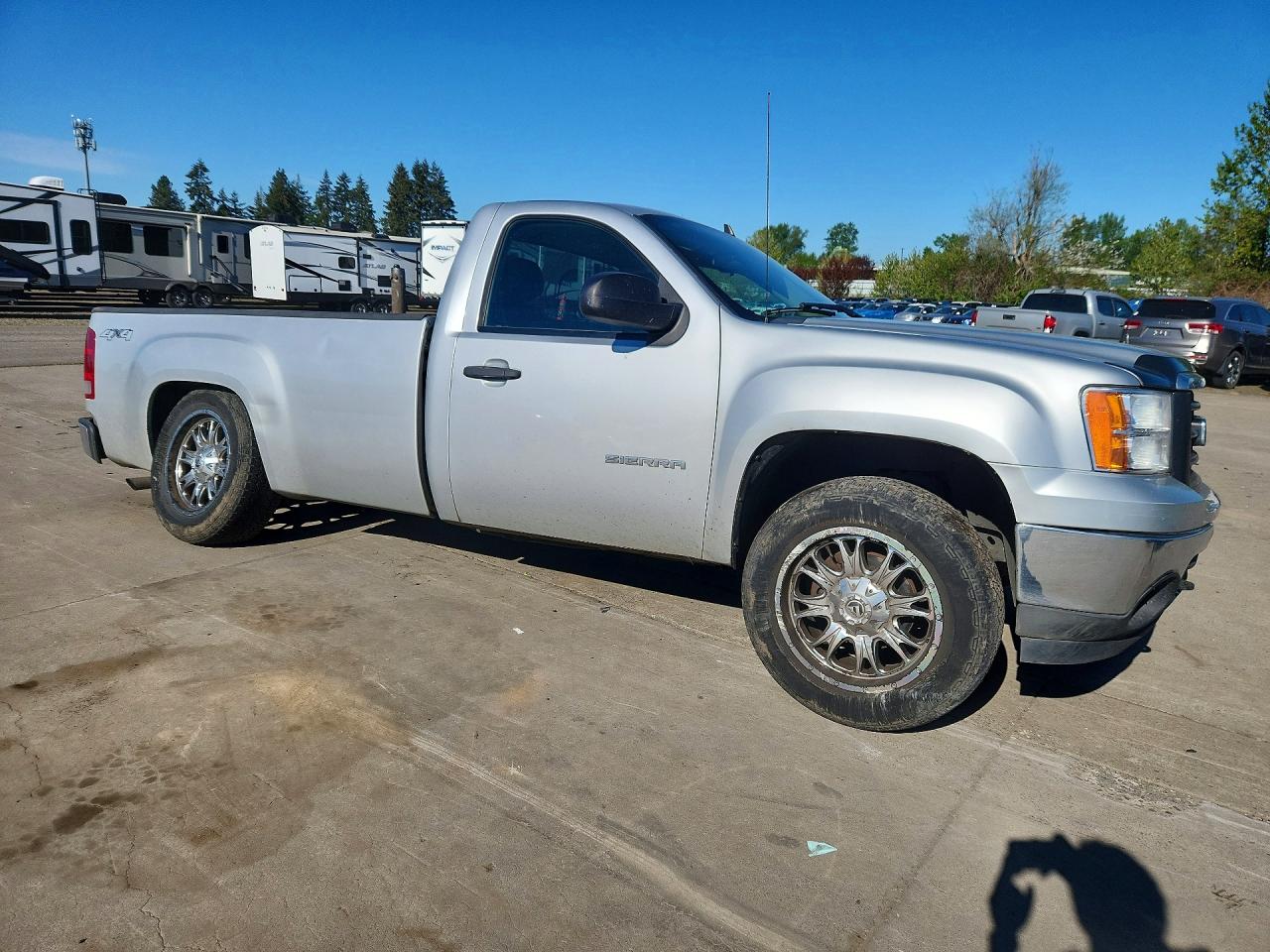 2013 Gmc Sierra K1500 Silver vin: 1GTN2TEA0DZ128971