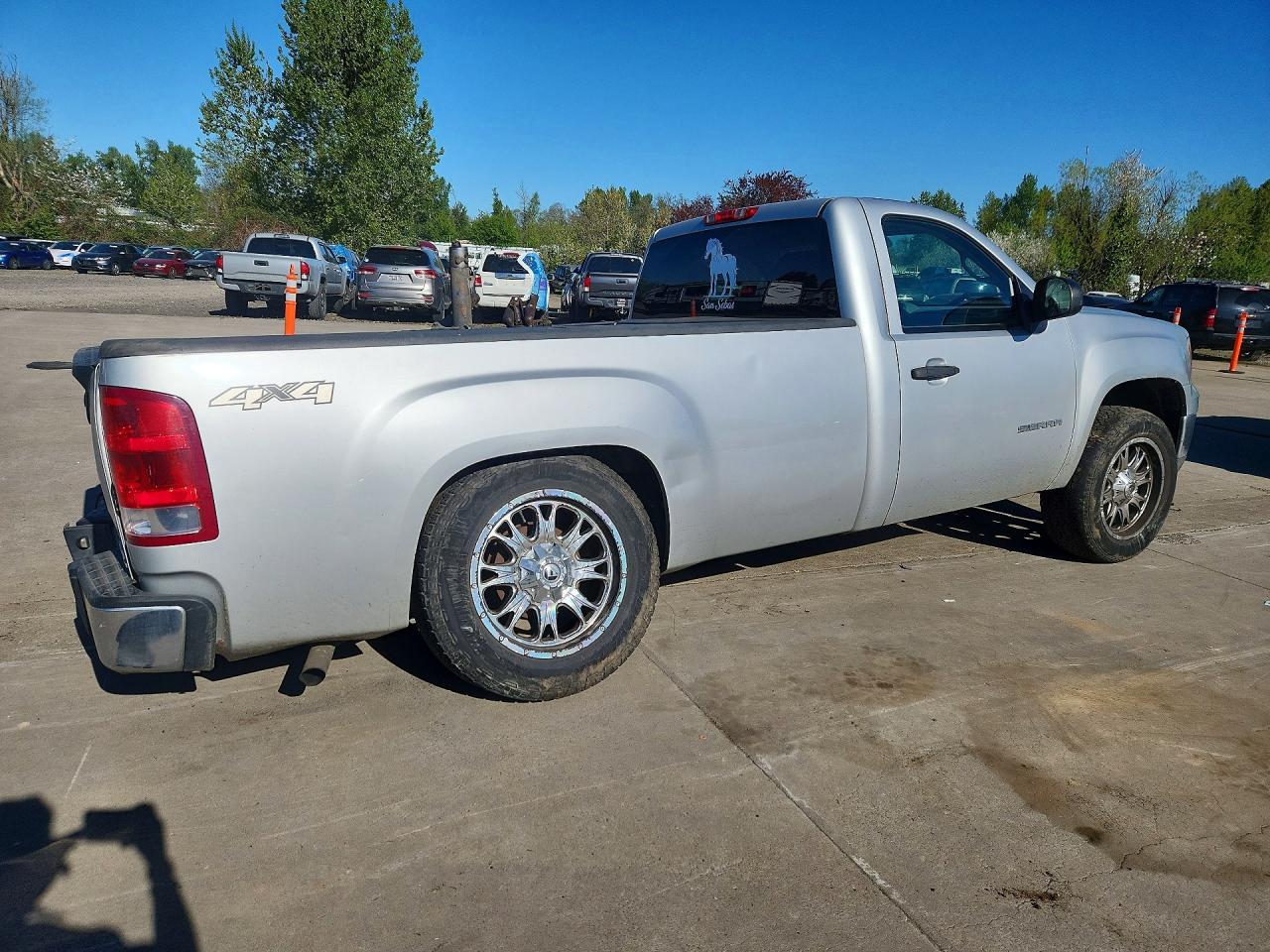 2013 Gmc Sierra K1500 Silver vin: 1GTN2TEA0DZ128971
