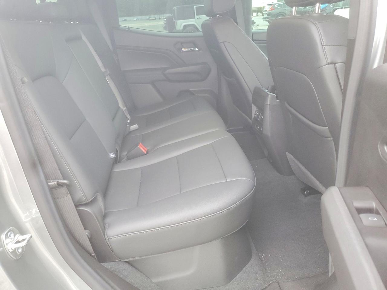 2025 Gmc Canyon Elevation Silver vin: 1GTP2BEK1S1142823