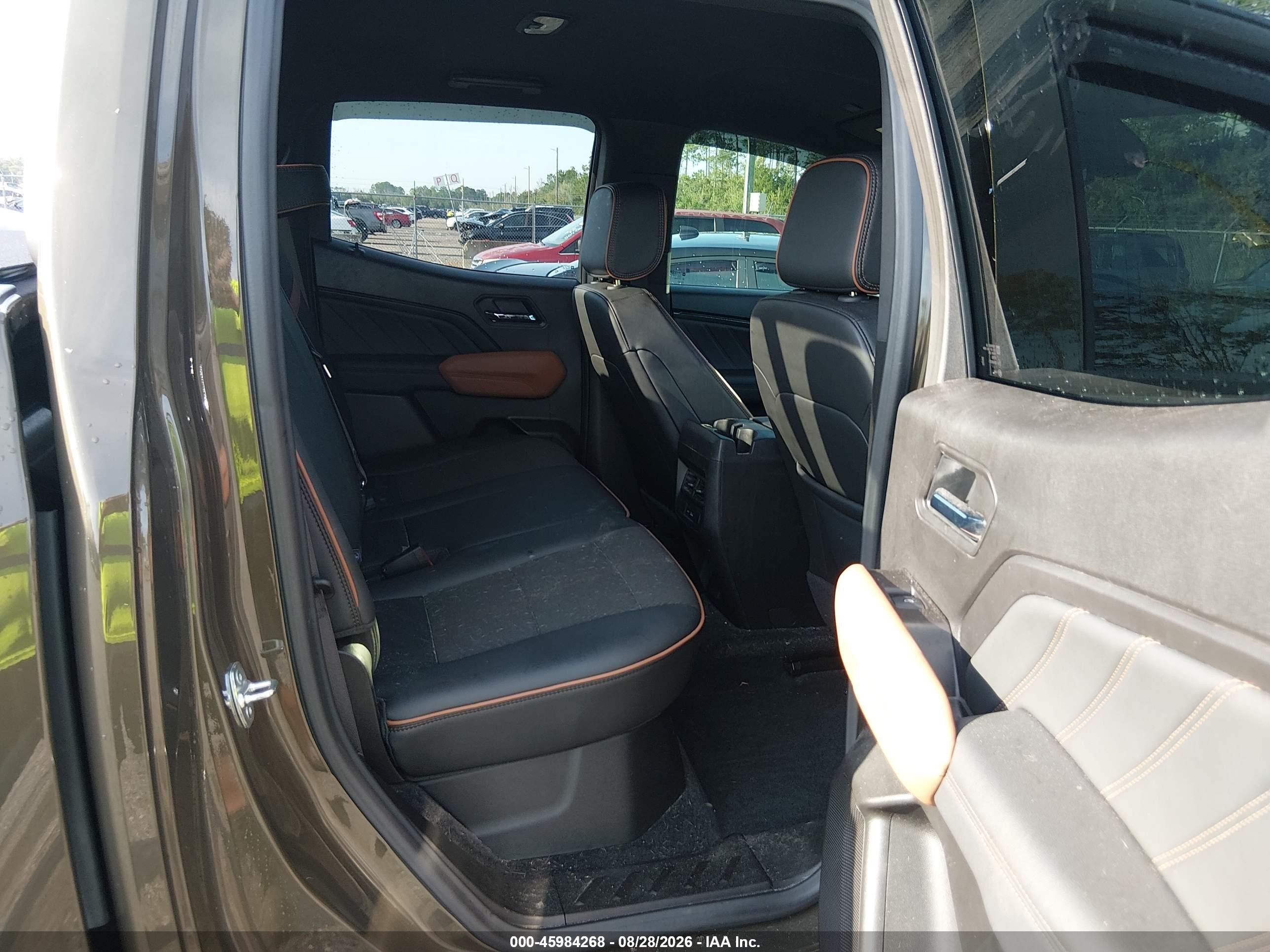 2025 Gmc Canyon 4wd At4 Brown vin: 1GTP2DEK6S1113605
