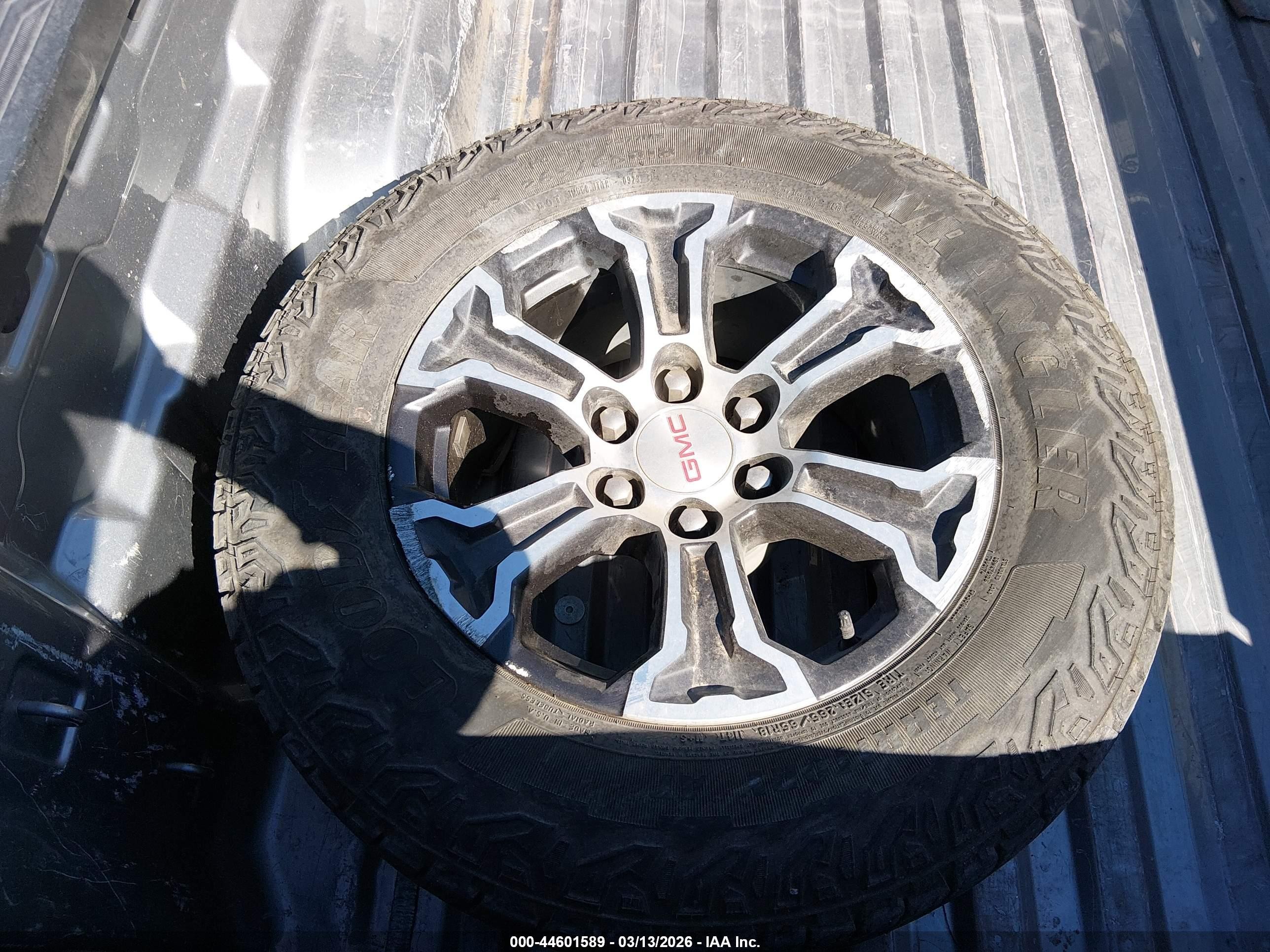 2023 Gmc Canyon 4wd  Short Box At4 Gray vin: 1GTP6DEK4P1139616