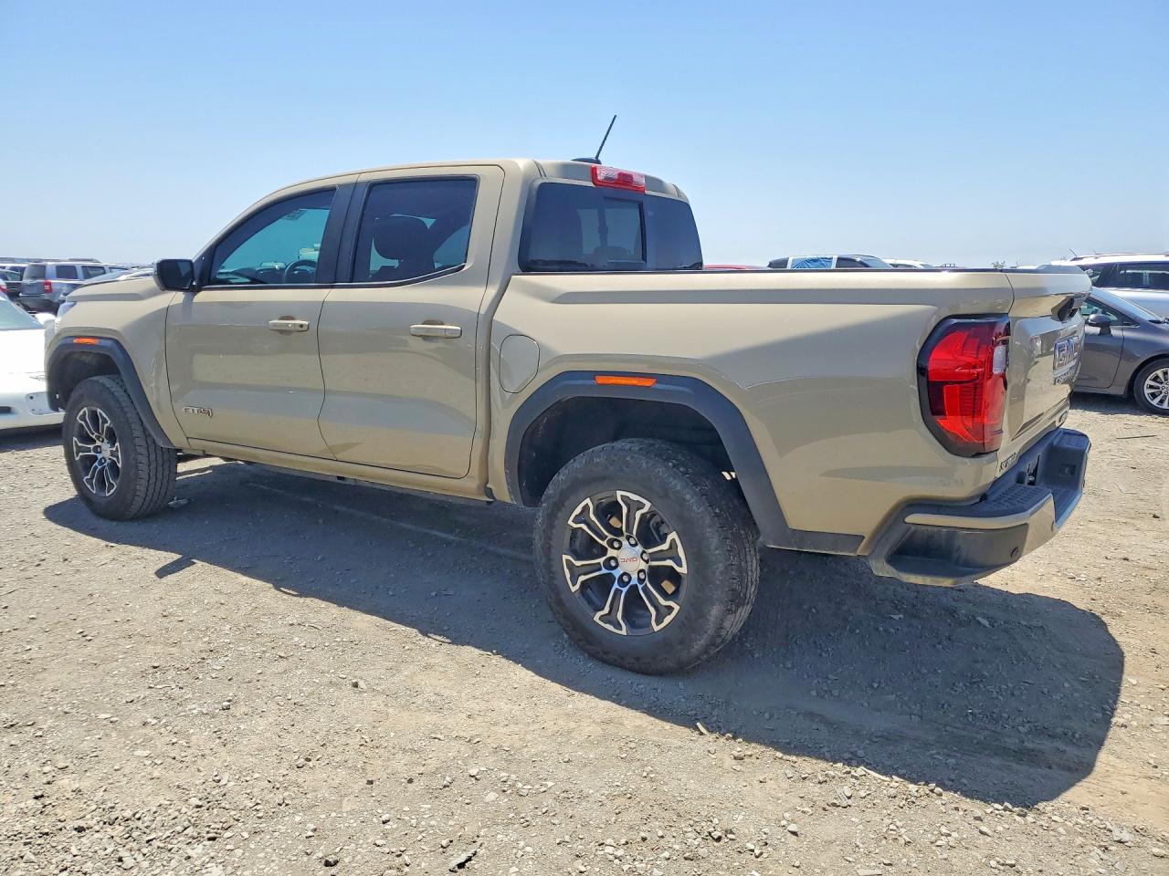 2024 Gmc Canyon At4 Tan vin: 1GTP6DEK8R1127648