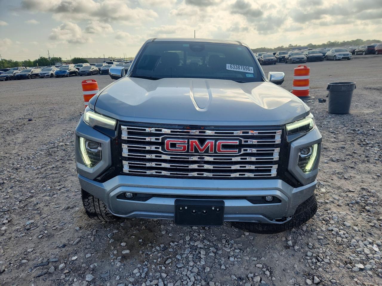 2024 Gmc Canyon Denali Серебряный vin: 1GTP6FEK4R1218671