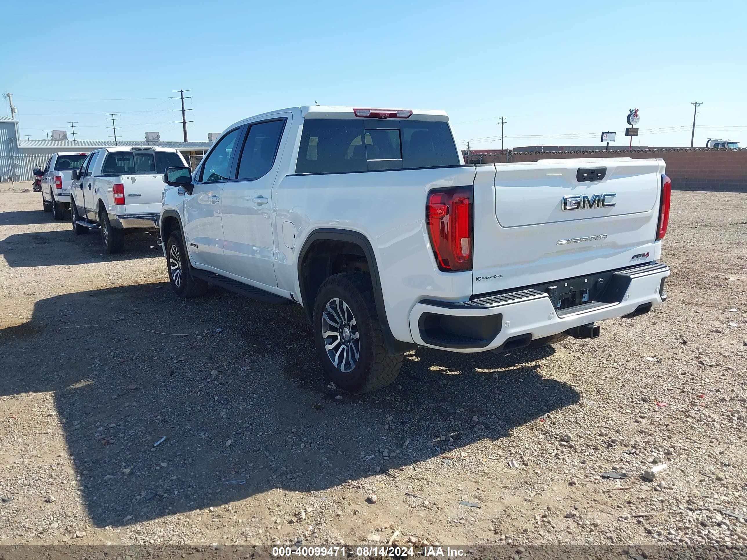 2021 Gmc Sierra 1500 4wd  Short Box At4 White vin: 1GTP9EEL1MZ163973