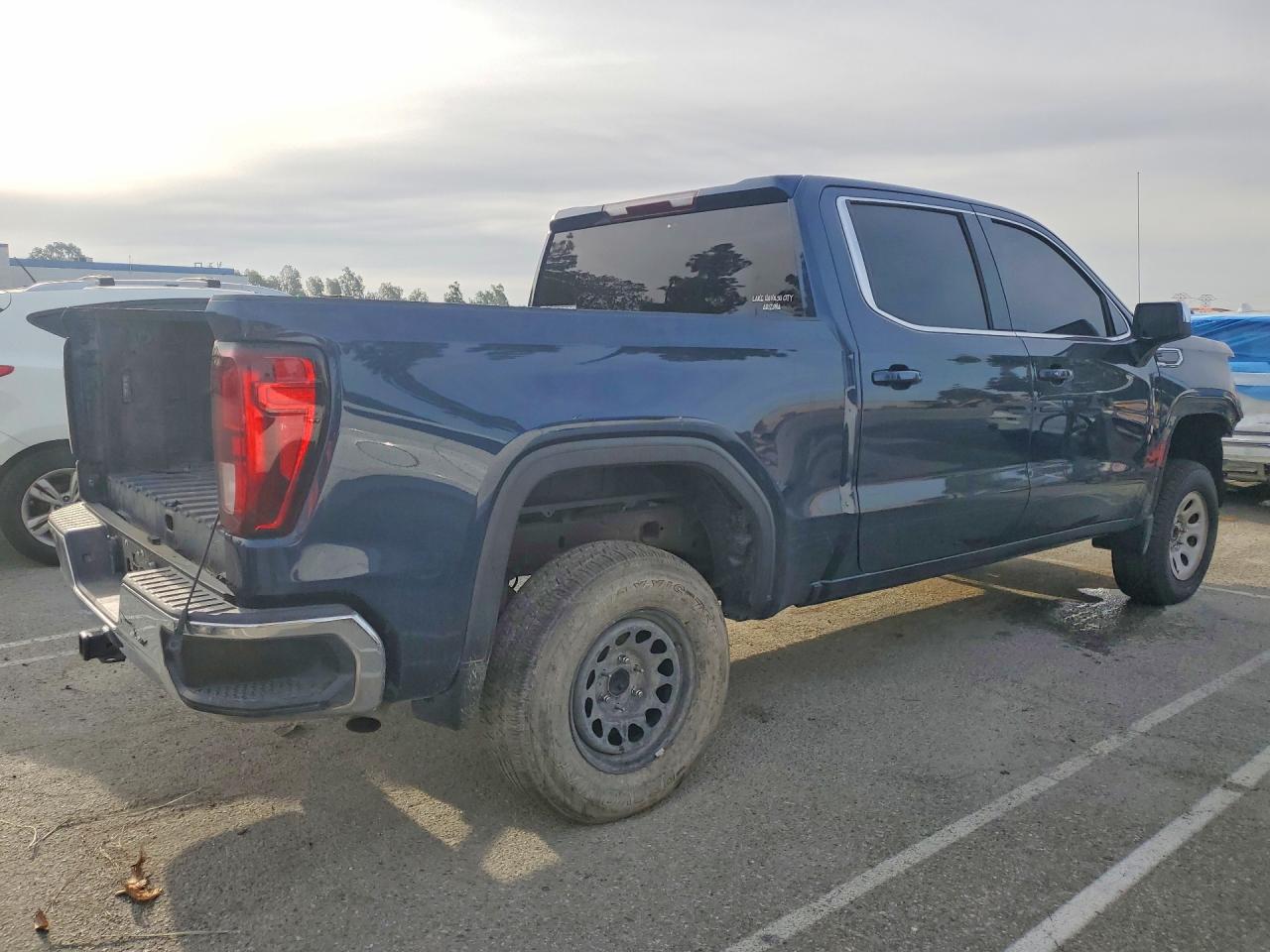 2023 Gmc Sierra C1500 Sle Blue vin: 1GTPHBEK4PZ107846