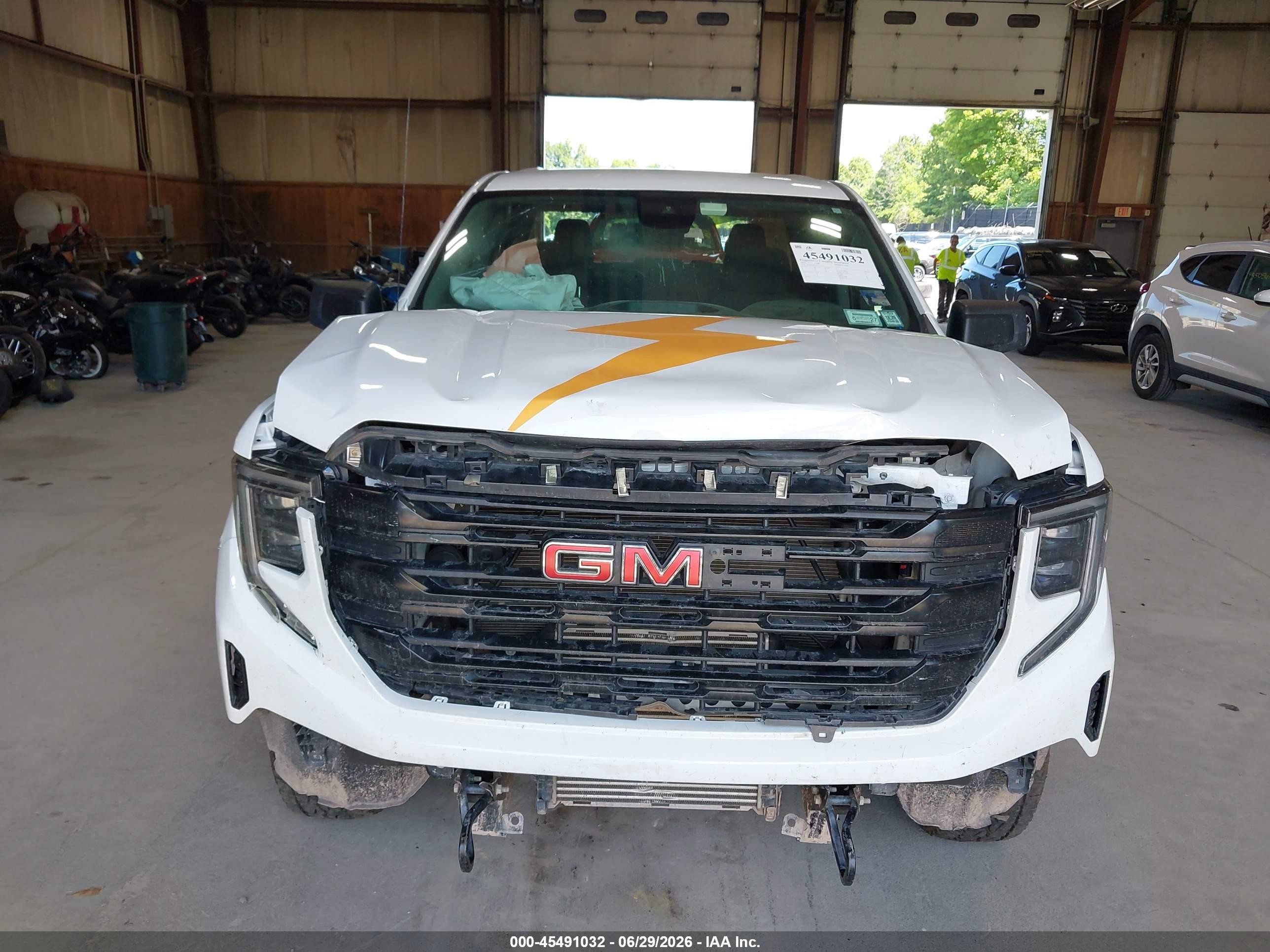 2023 Gmc Sierra 1500 4wd  Standard Box Pro Белый vin: 1GTPUAEK4PZ111434