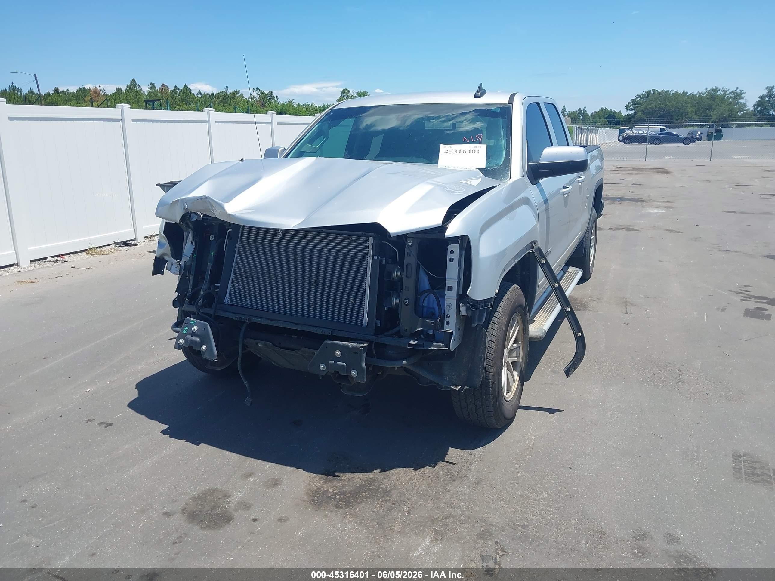 2016 Gmc Sierra 1500 Sle Серебряный vin: 1GTR1MEC1GZ159663
