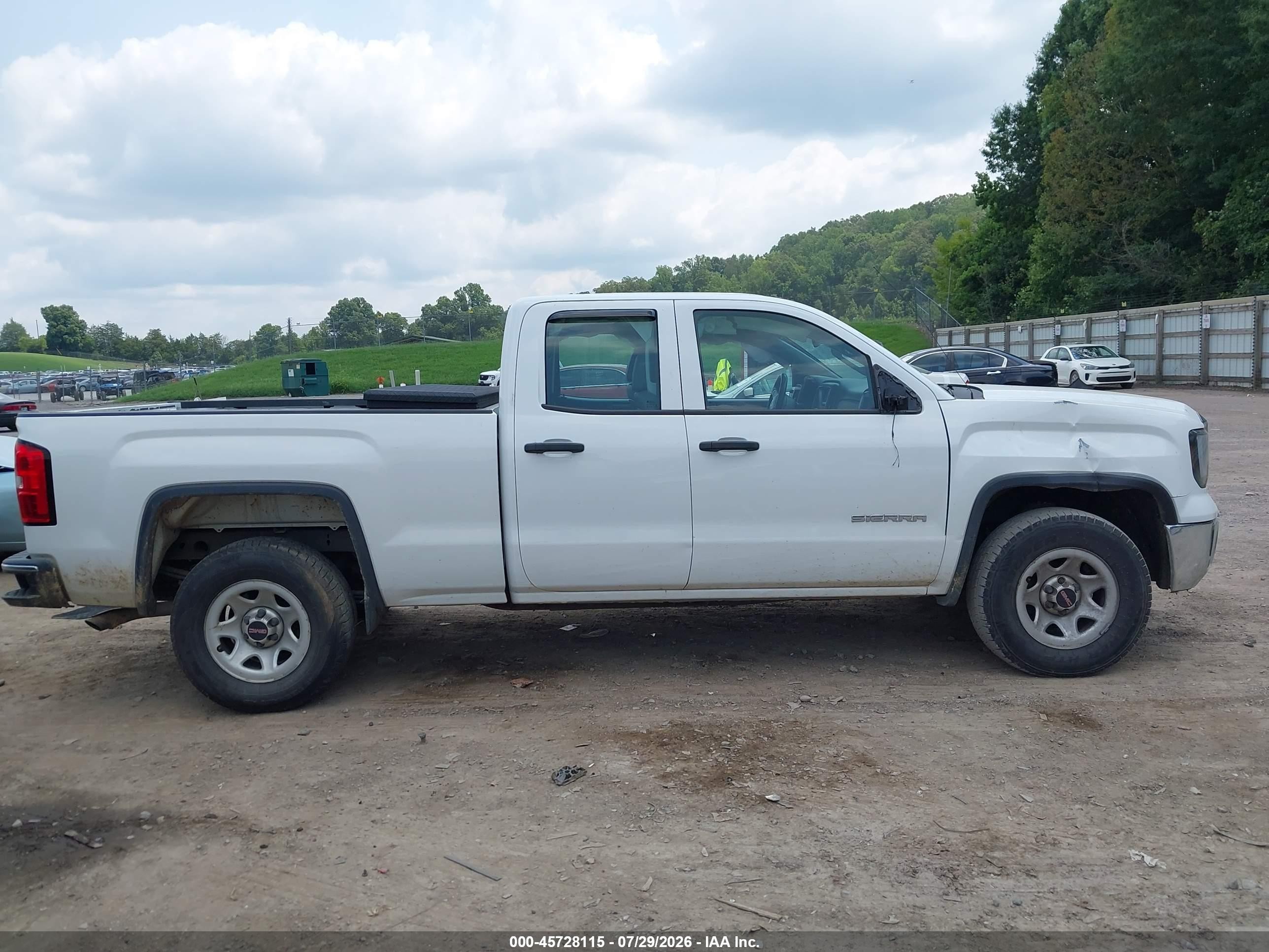 2015 Gmc Sierra 1500   White vin: 1GTR1TEC0FZ326376