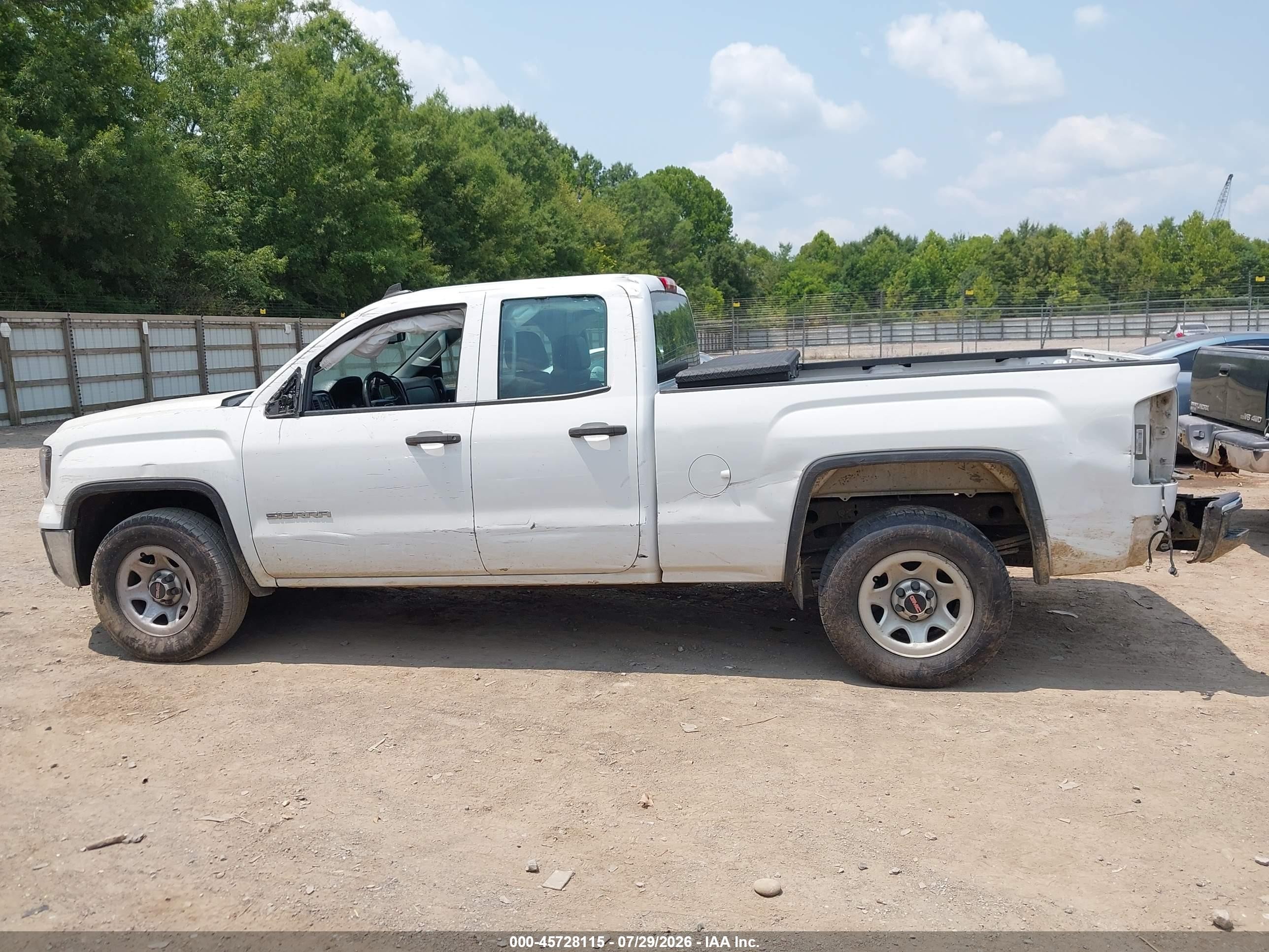 2015 Gmc Sierra 1500   White vin: 1GTR1TEC0FZ326376