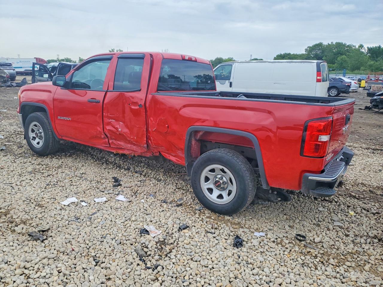 2015 Gmc Sierra Red vin: 1GTR1TEH7FZ311840