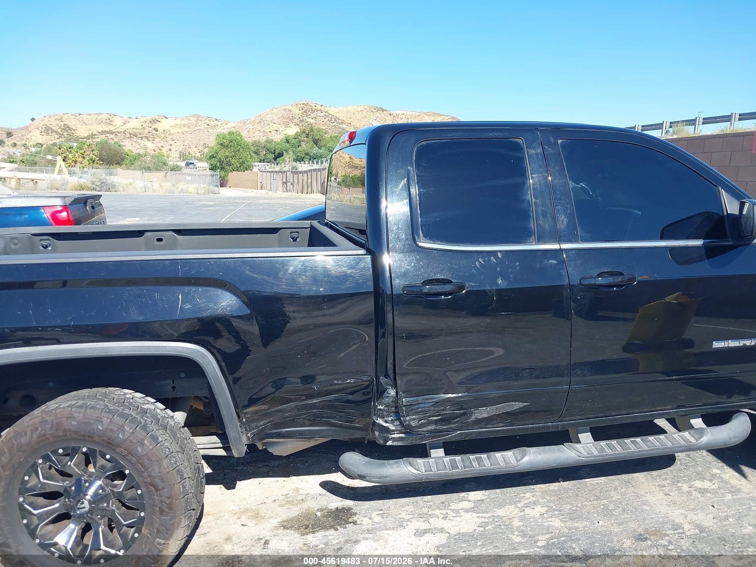 2014 Gmc Sierra 1500 Sle Black vin: 1GTR1UEC2EZ388429