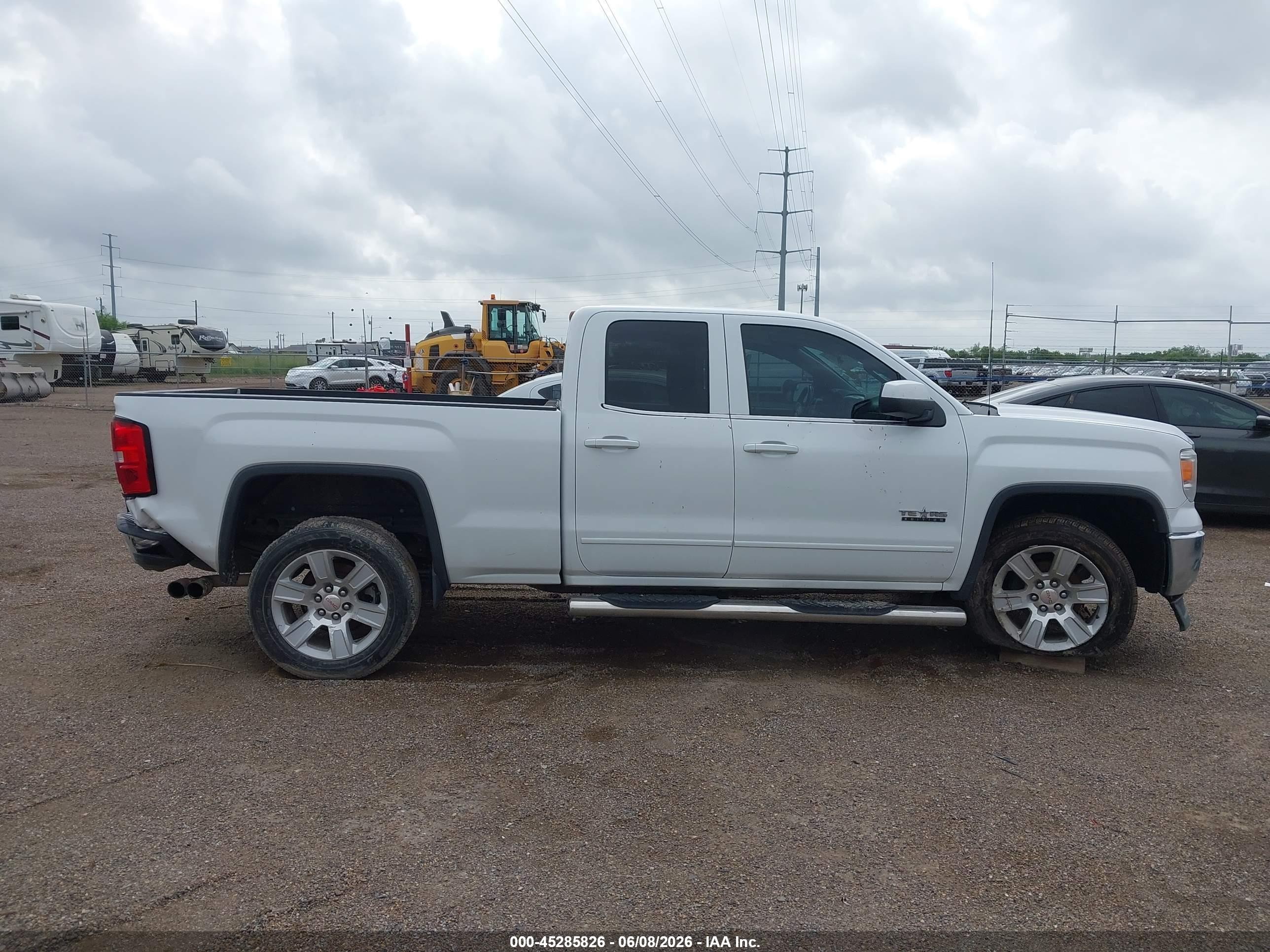 2015 Gmc Sierra 1500 Sle White vin: 1GTR1UEC2FZ148380