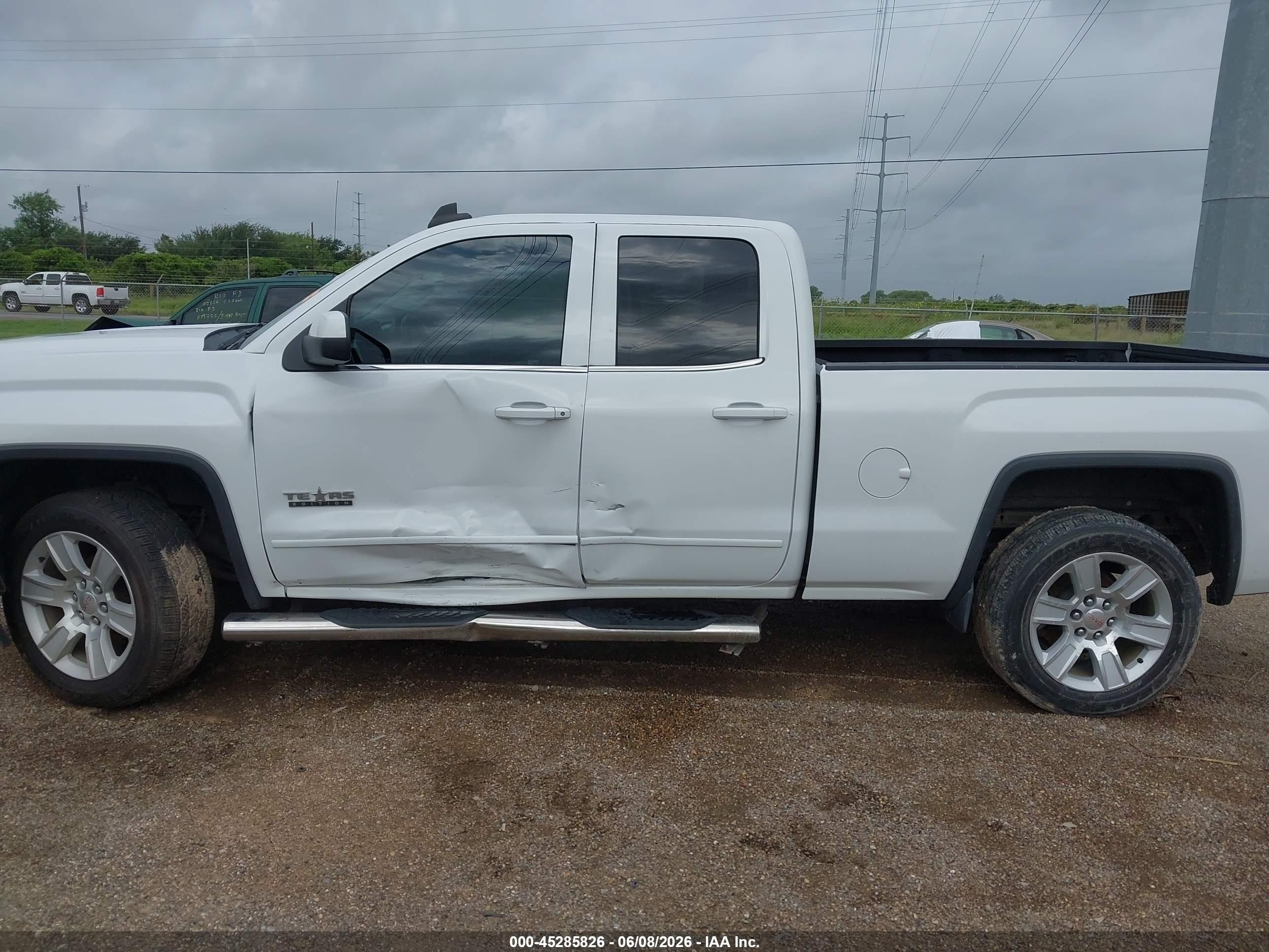 2015 Gmc Sierra 1500 Sle White vin: 1GTR1UEC2FZ148380