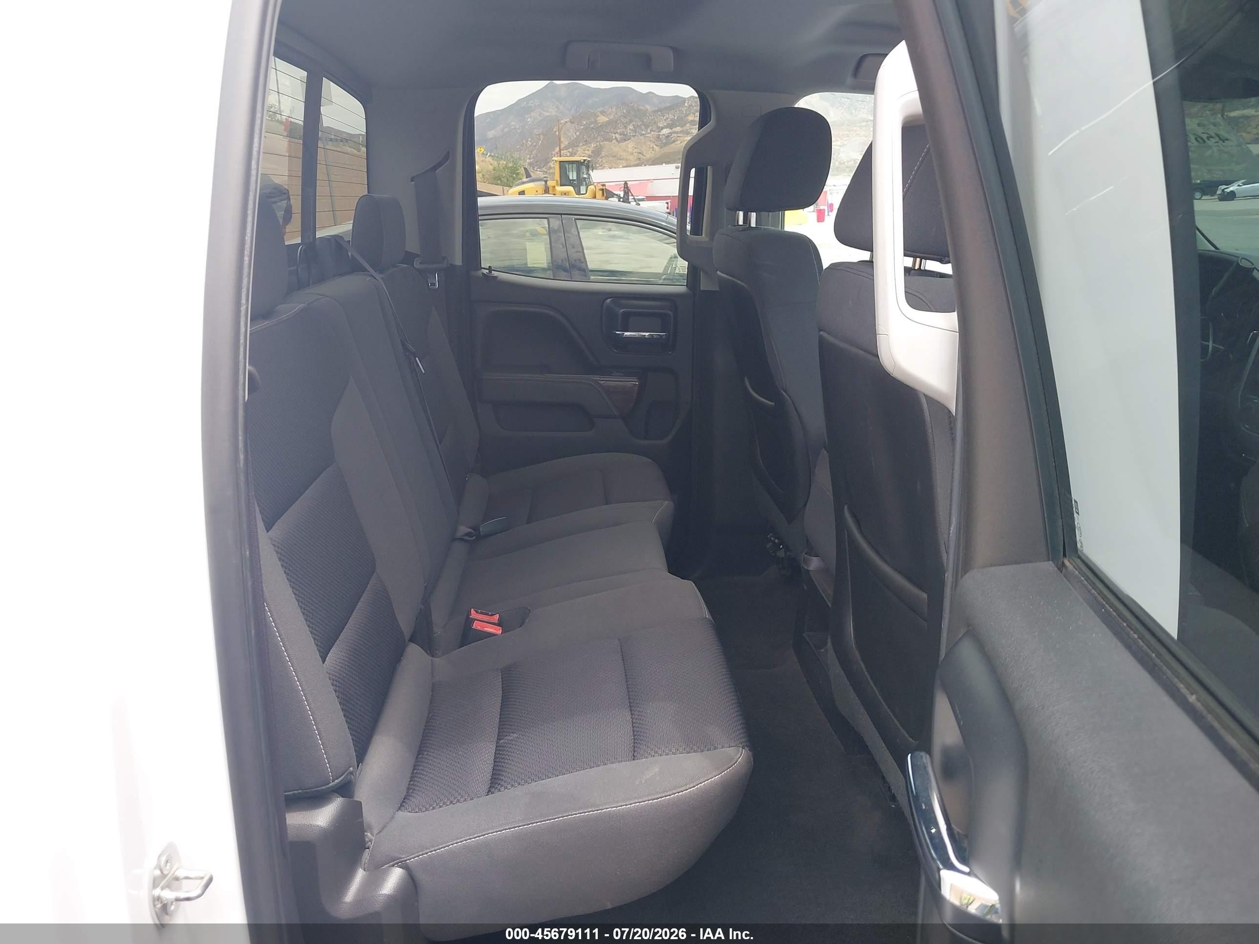 2015 Gmc Sierra 1500 Sle White vin: 1GTR1UEC2FZ163123