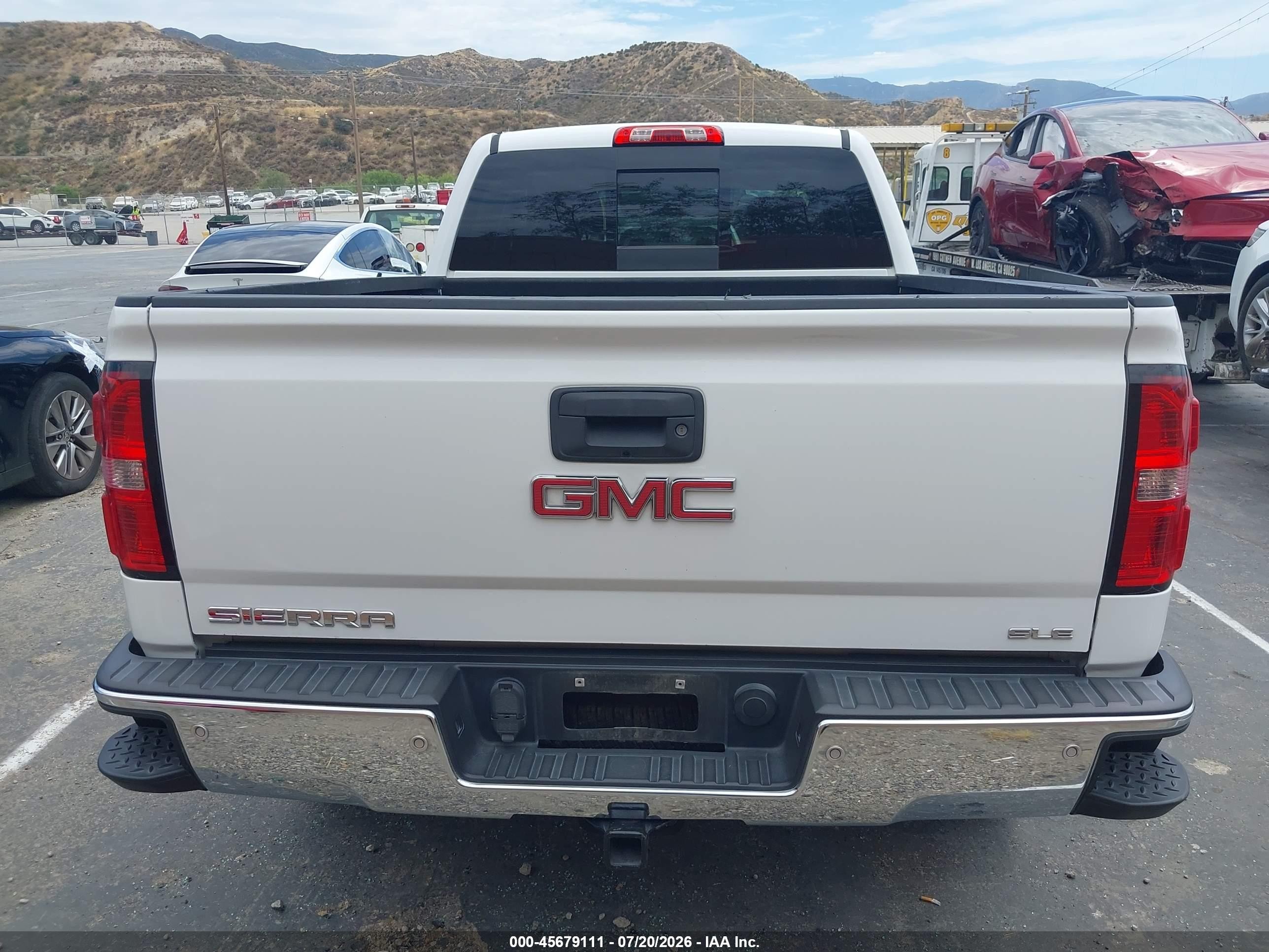 2015 Gmc Sierra 1500 Sle White vin: 1GTR1UEC2FZ163123