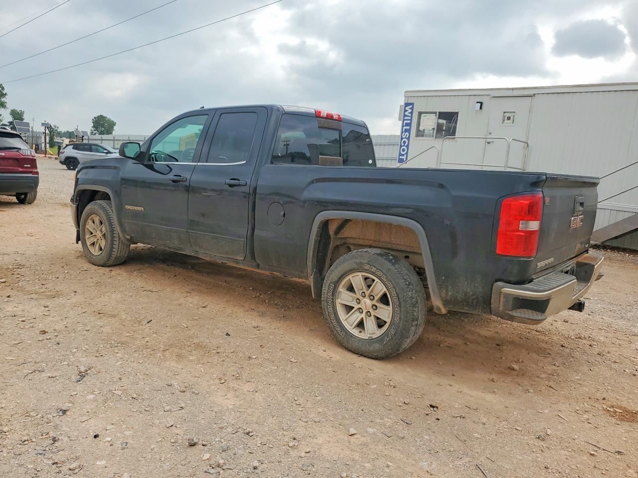 2015 Gmc Sierra C1500 Sle Черный vin: 1GTR1UEC4FZ149613