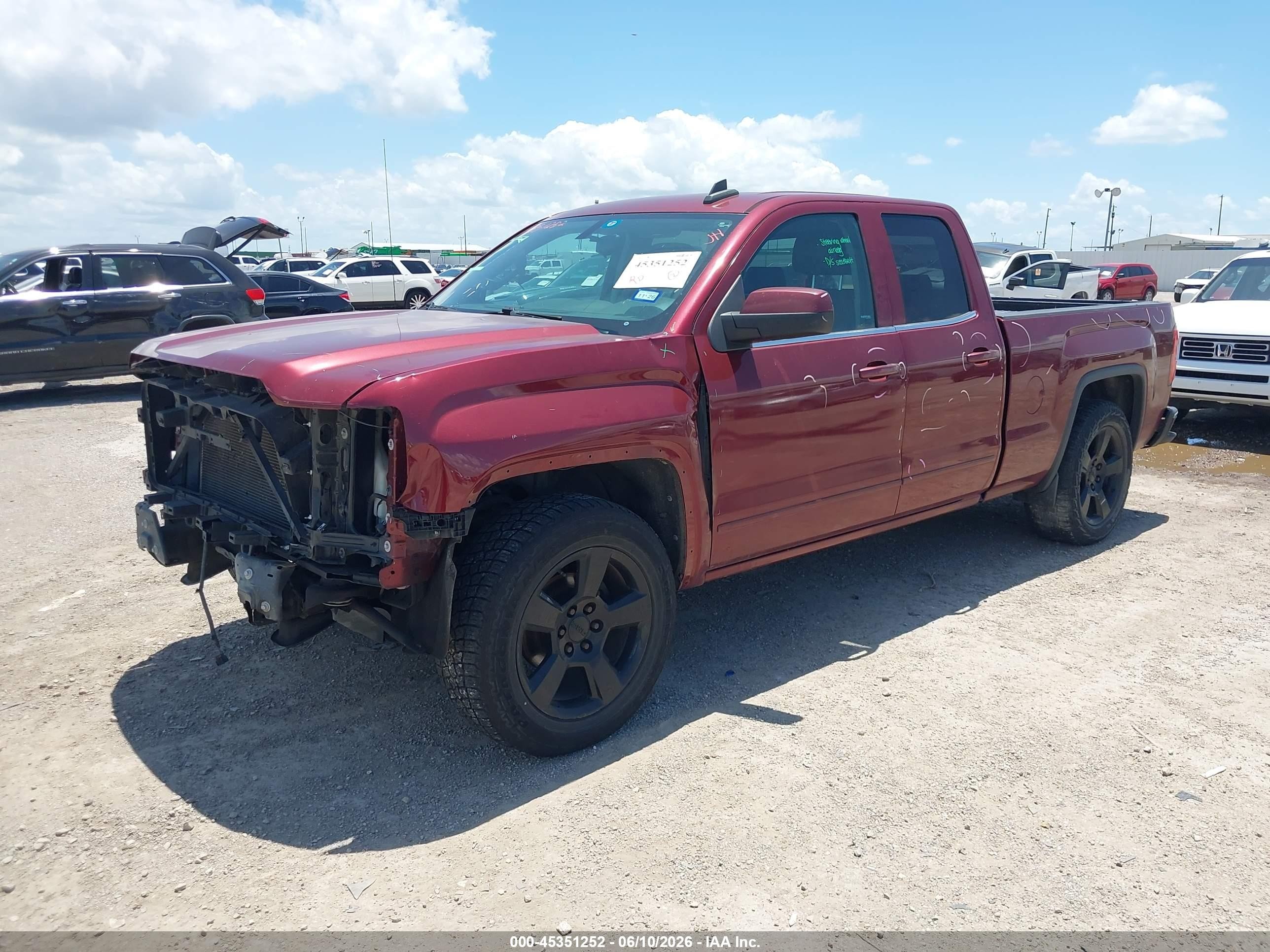 2015 Gmc Sierra 1500 Sle Red vin: 1GTR1UEC5FZ146977