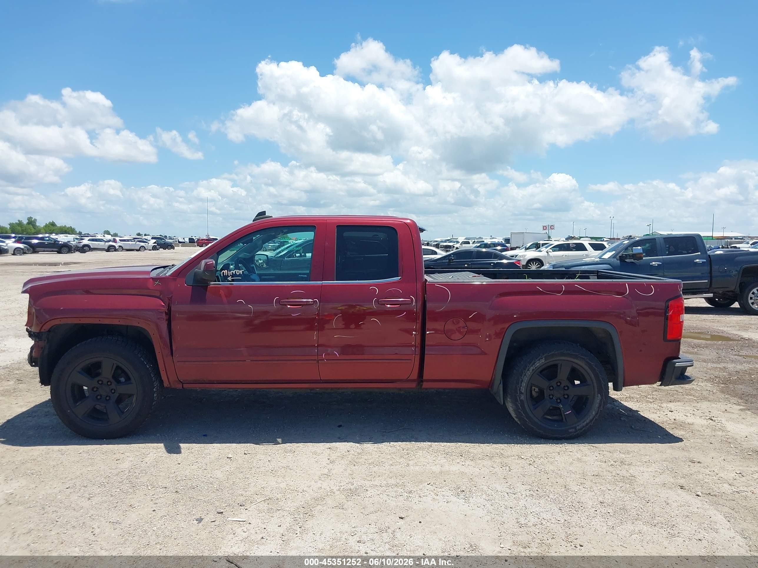 2015 Gmc Sierra 1500 Sle Red vin: 1GTR1UEC5FZ146977